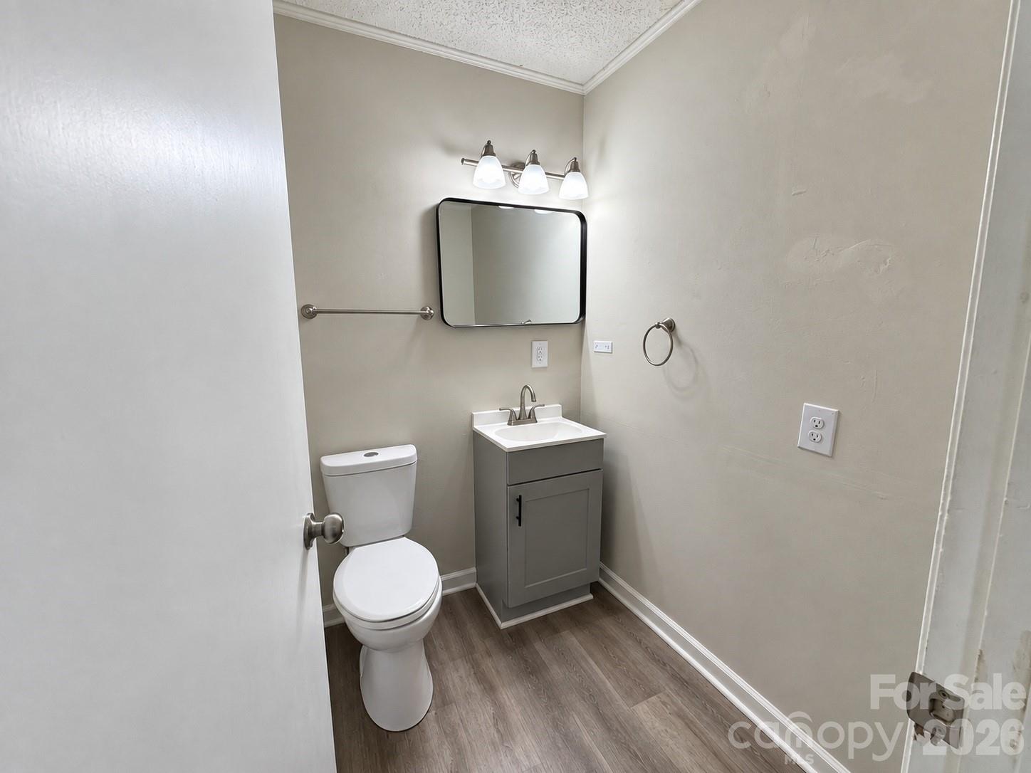 595 Betty Street Property Photo 40
