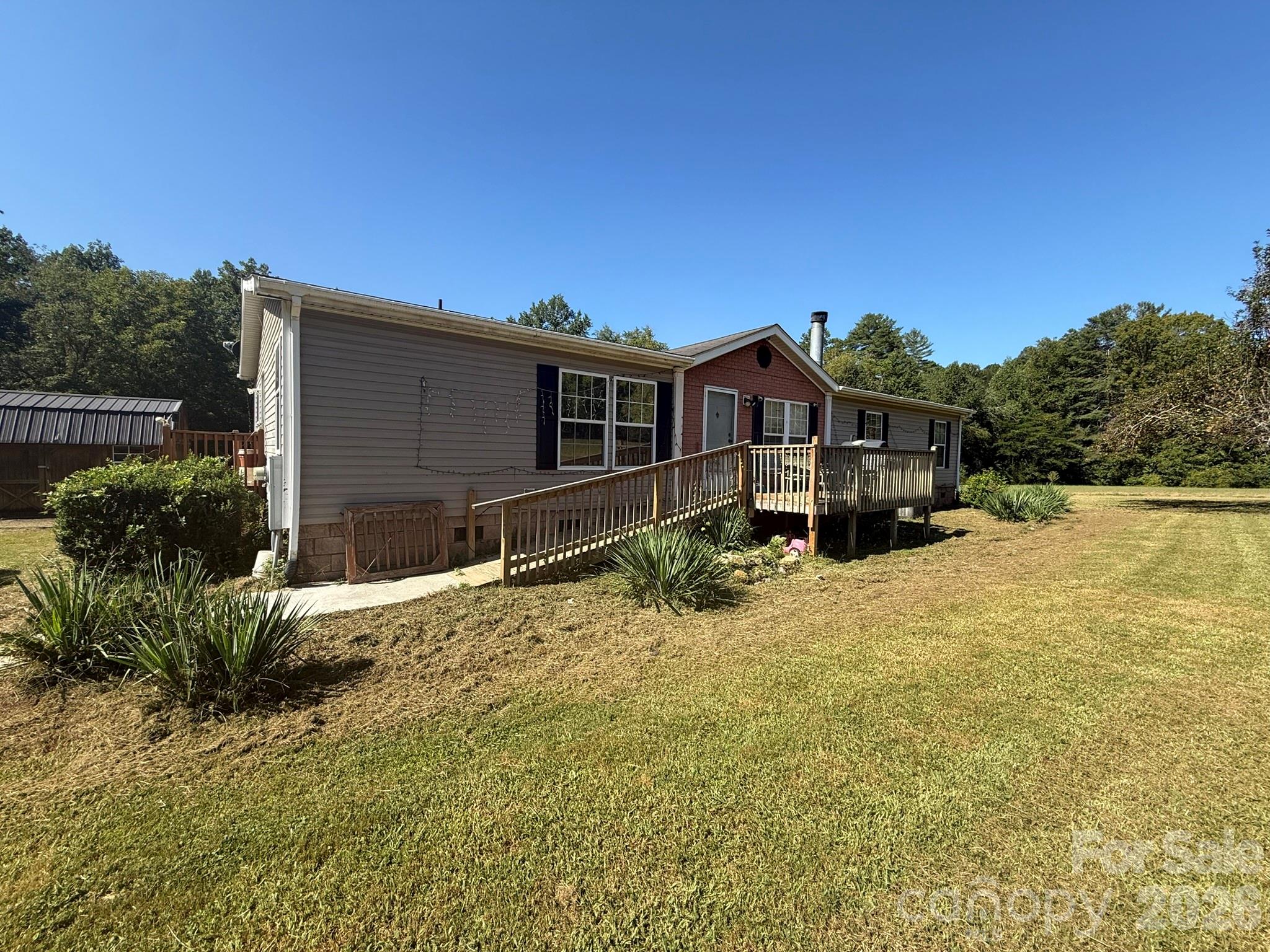 907 Epley Drive Property Photo 6