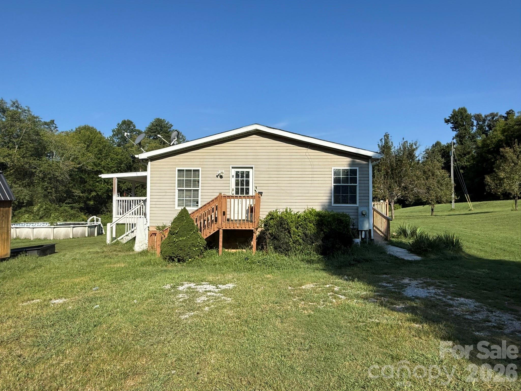 907 Epley Drive Property Photo 7