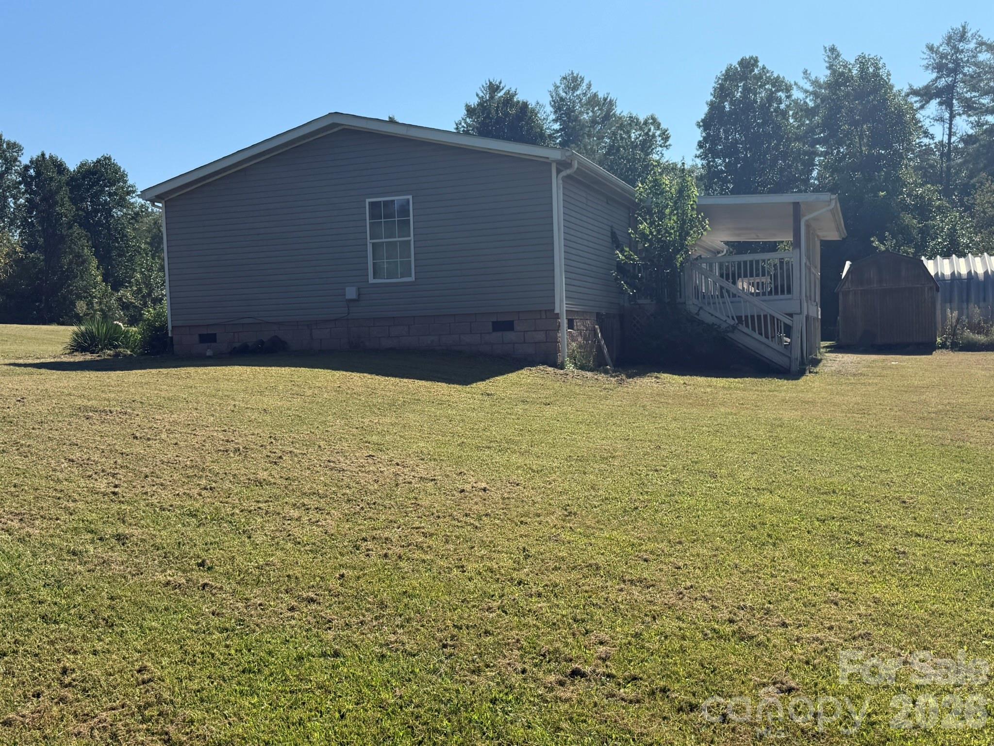 907 Epley Drive Property Photo 8