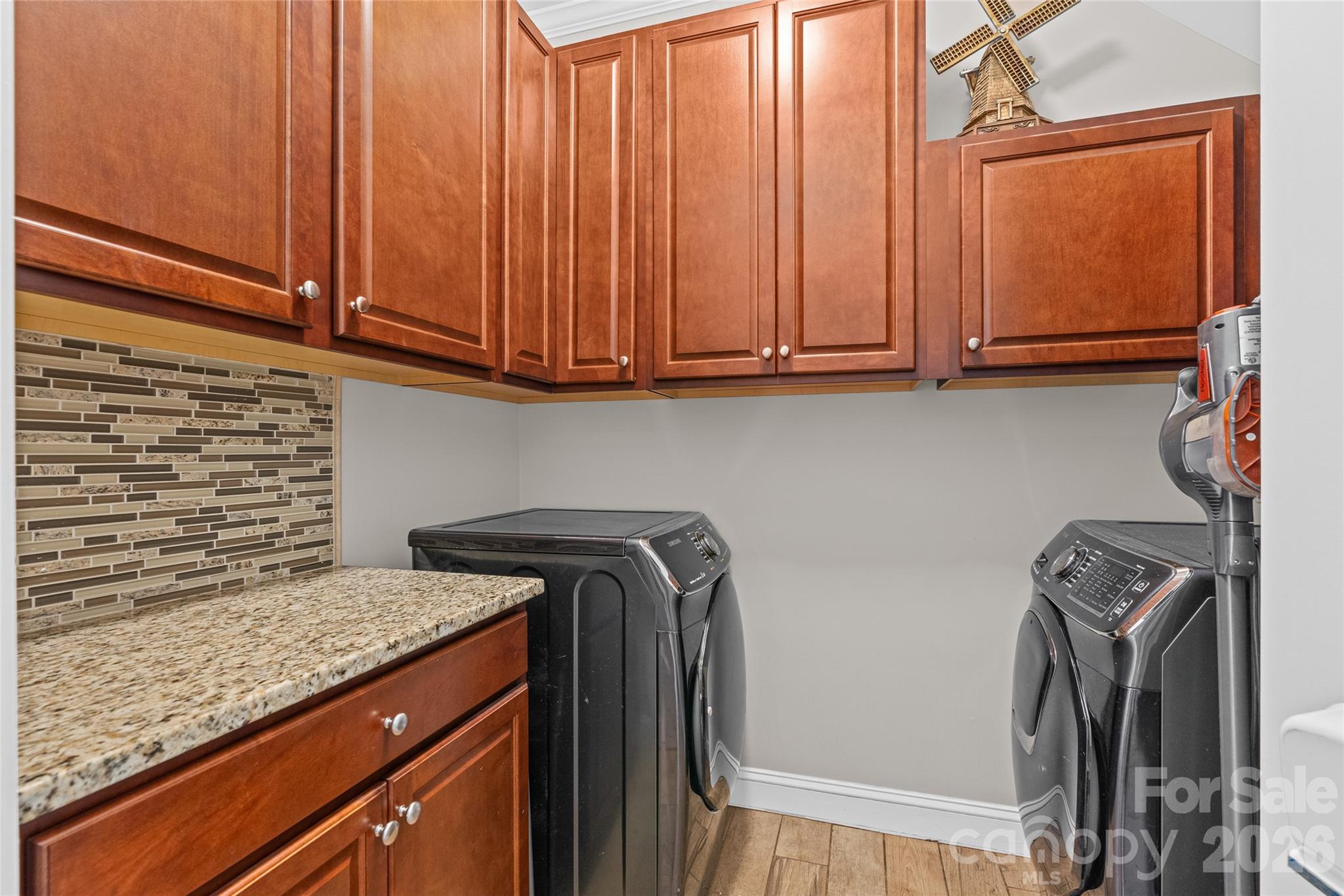 16 Holmes Lane Property Photo 22