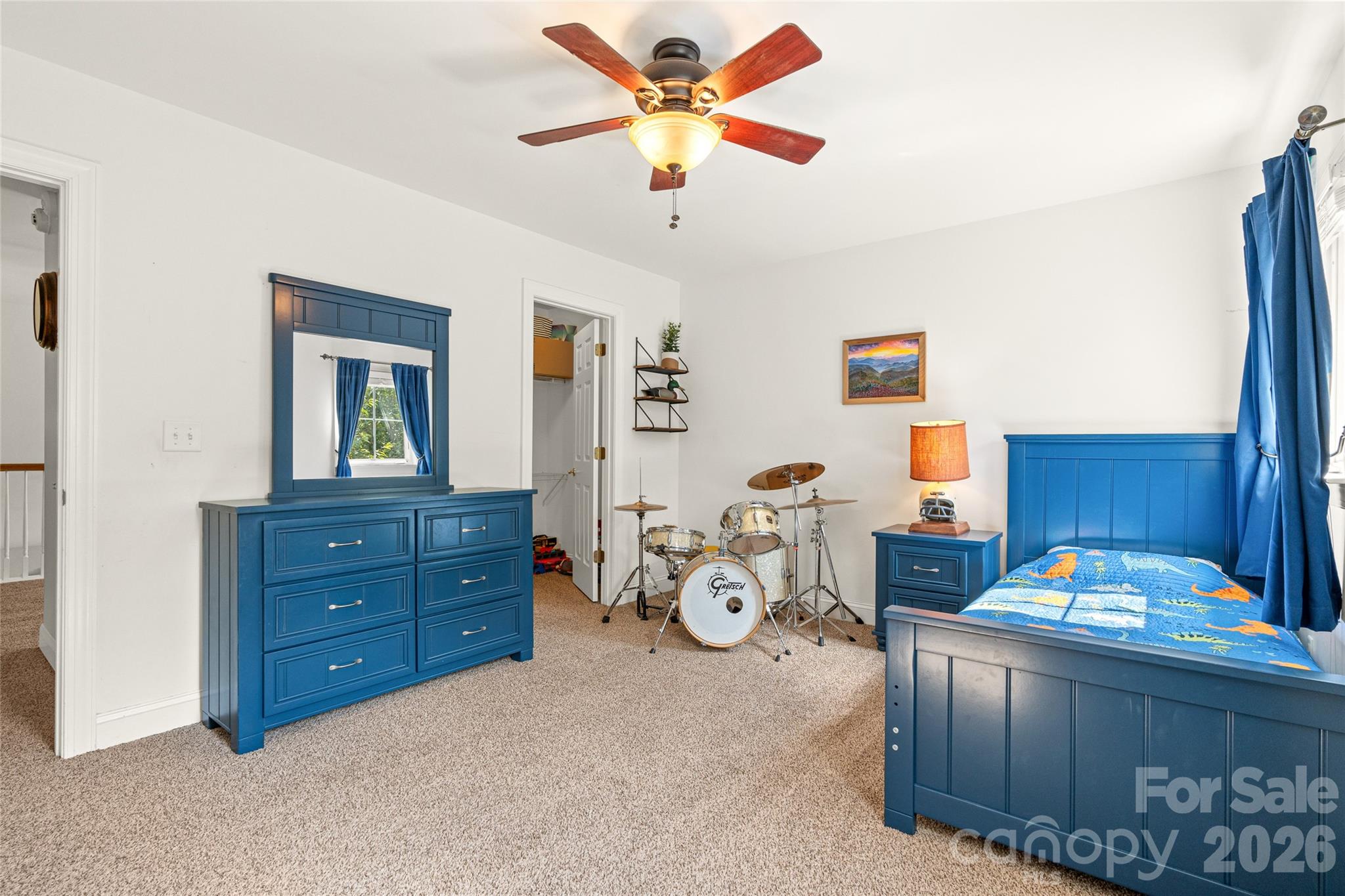 16 Holmes Lane Property Photo 31