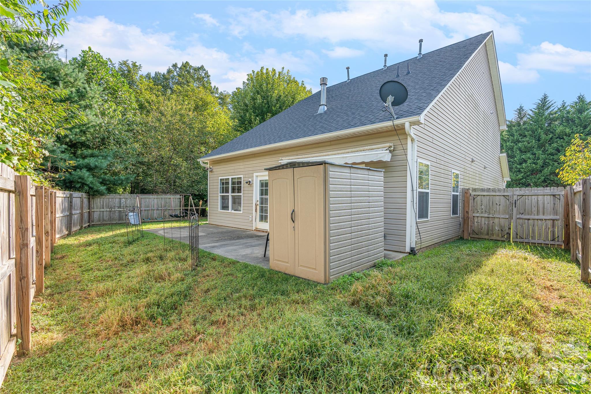 16 Holmes Lane Property Photo 36