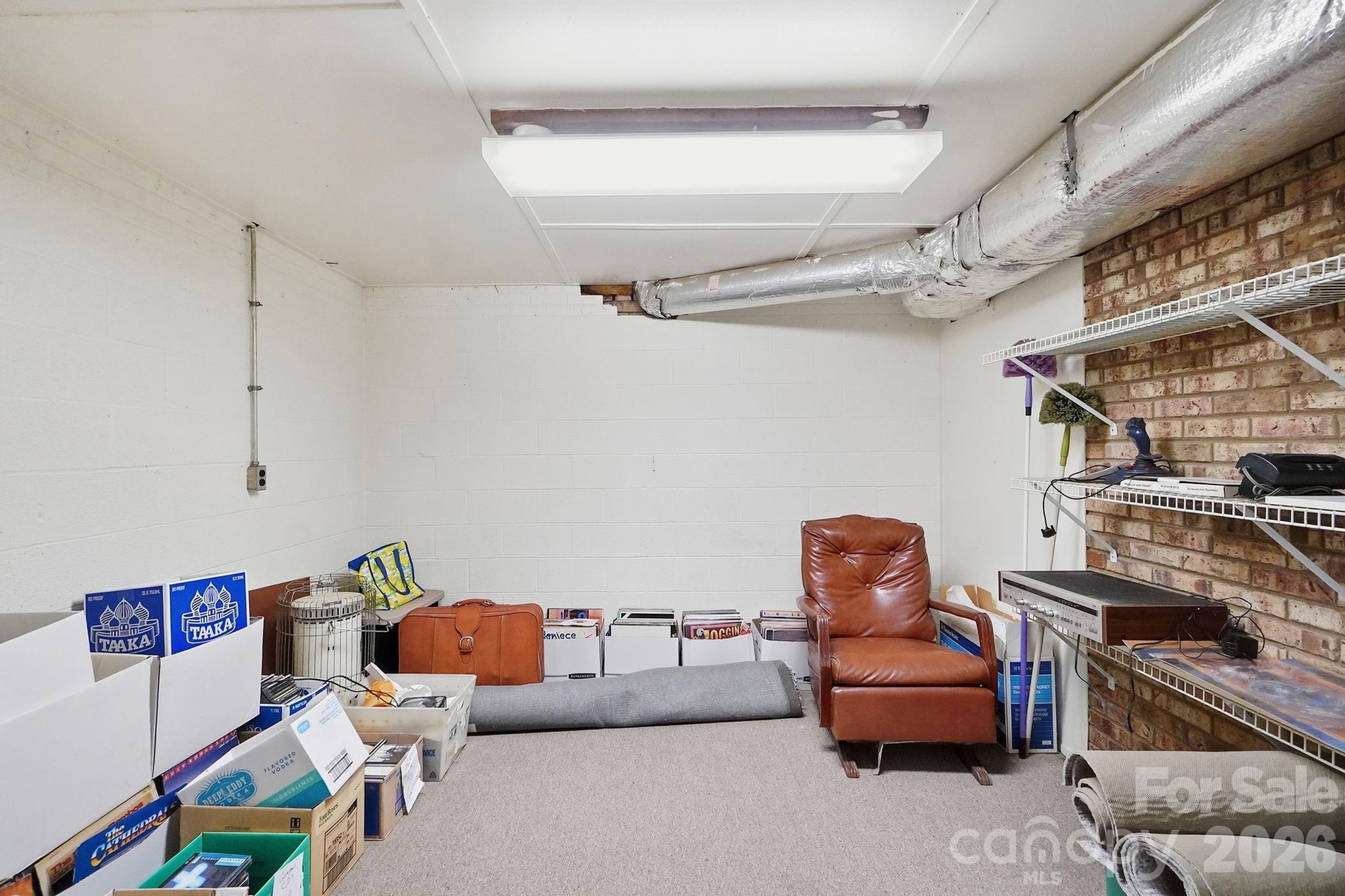 211 Lamplighter Lane Property Photo 25