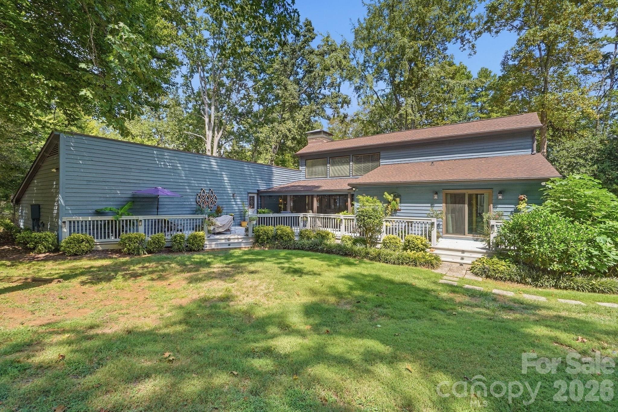 211 Lamplighter Lane Property Photo 30