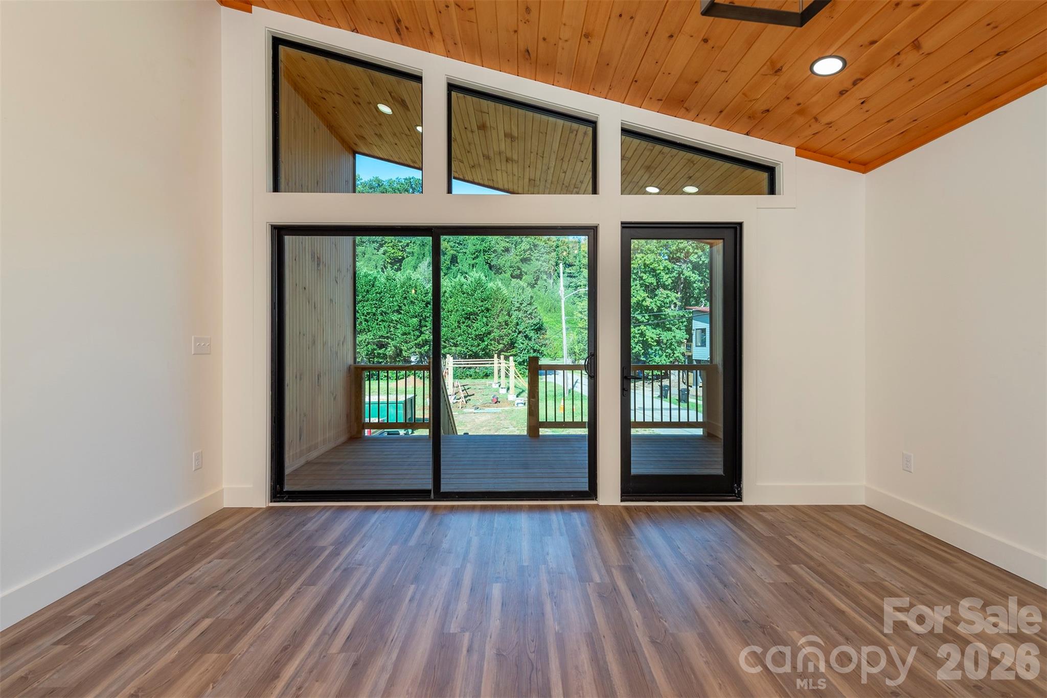 73 W Mitchell Street Property Photo 10
