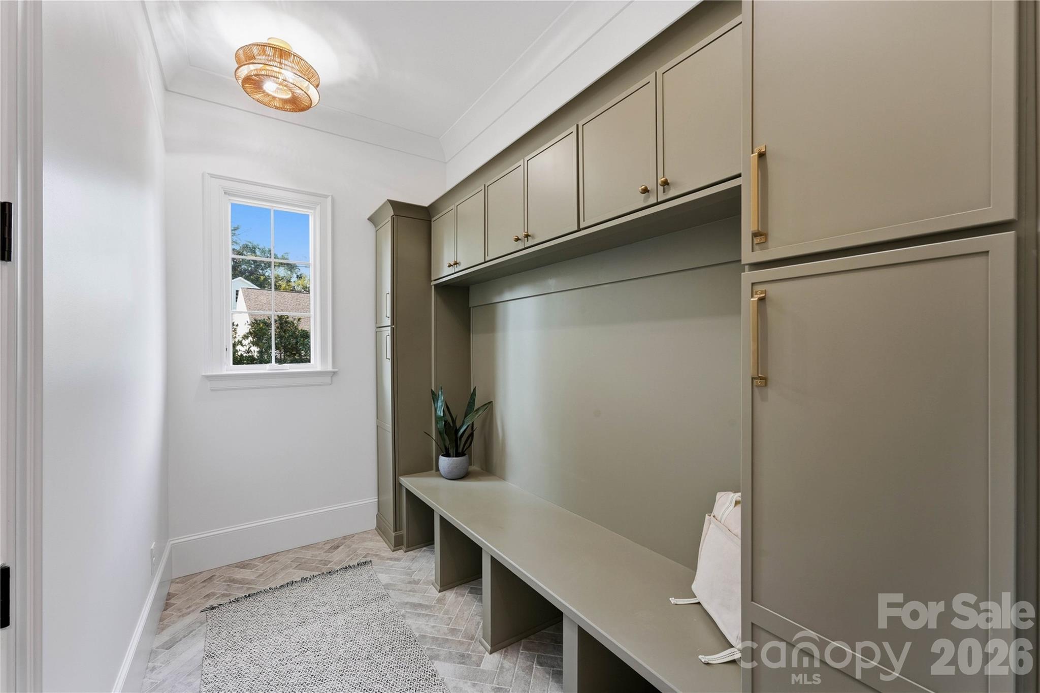 617 Shelton Street Property Photo 18