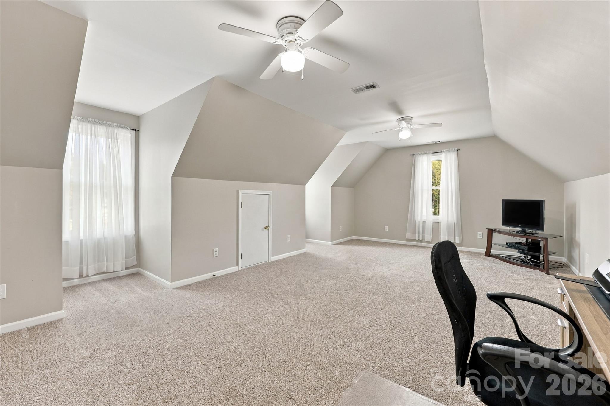 104 Felix Lane Property Photo 35