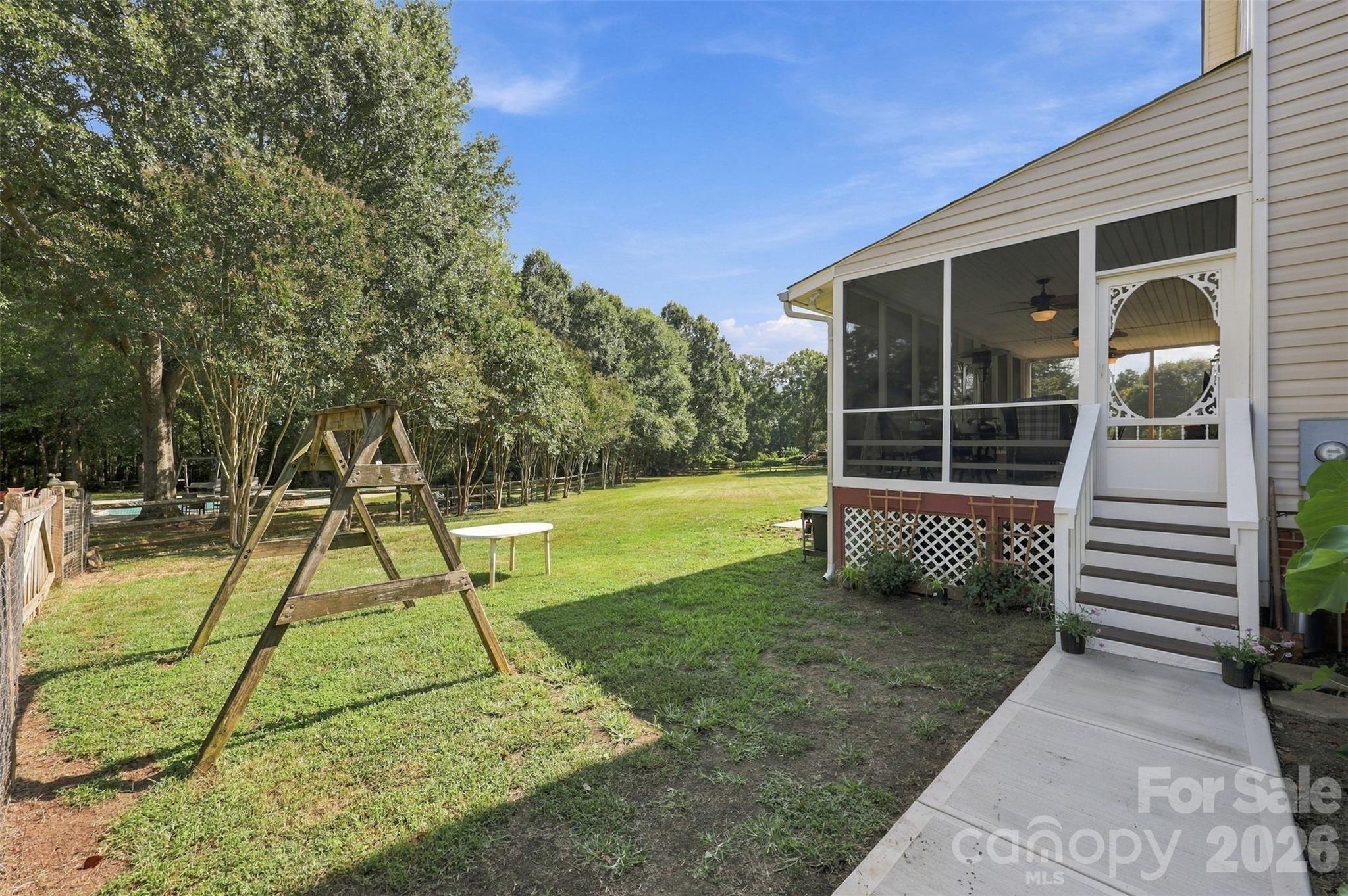 104 Felix Lane Property Photo 43