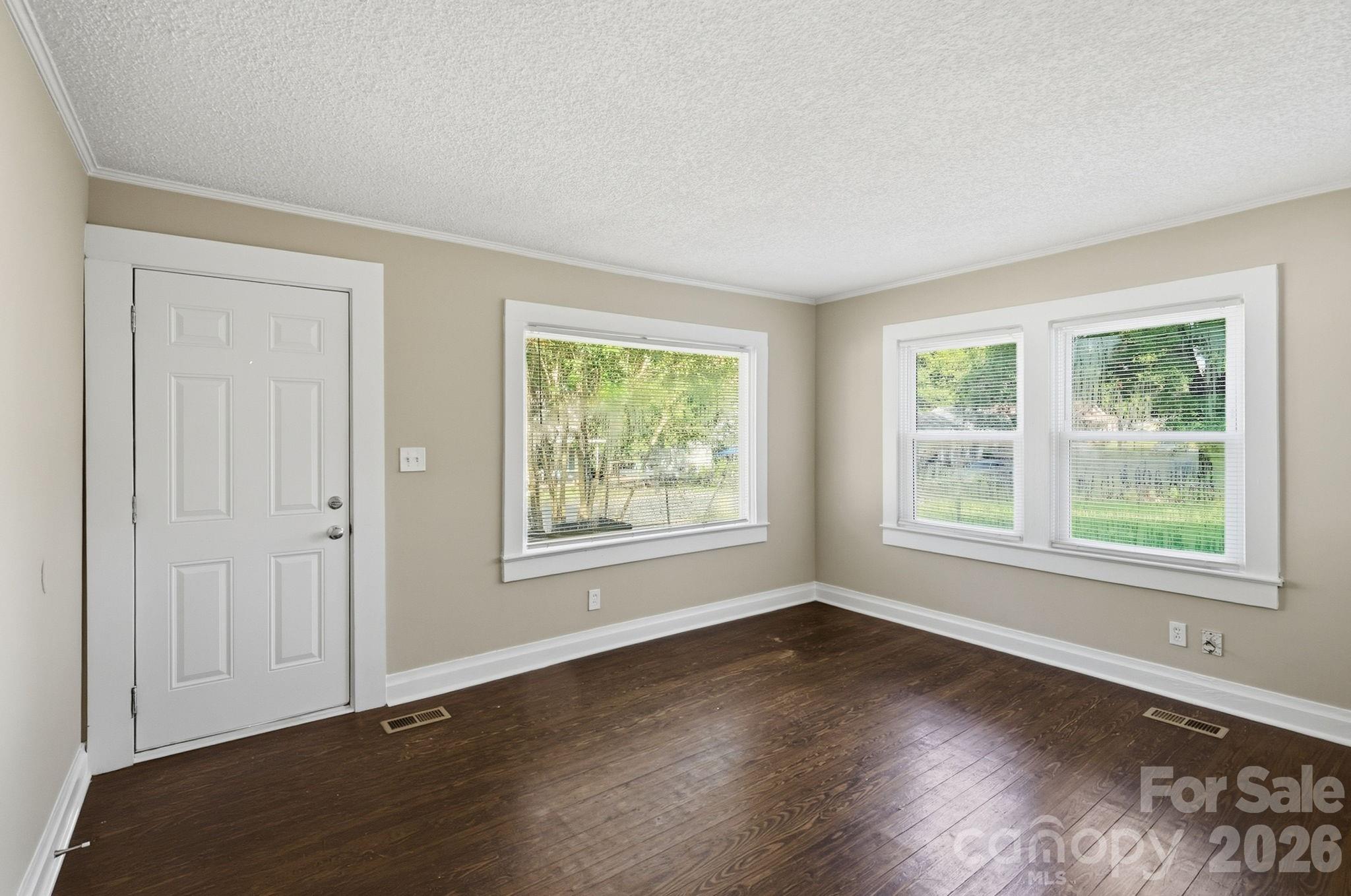 2955 Amay James Avenue Property Photo 5