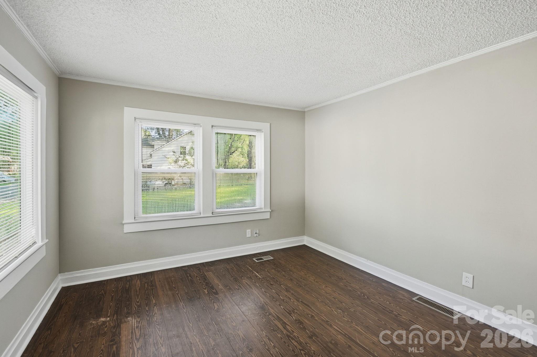 2955 Amay James Avenue Property Photo 9