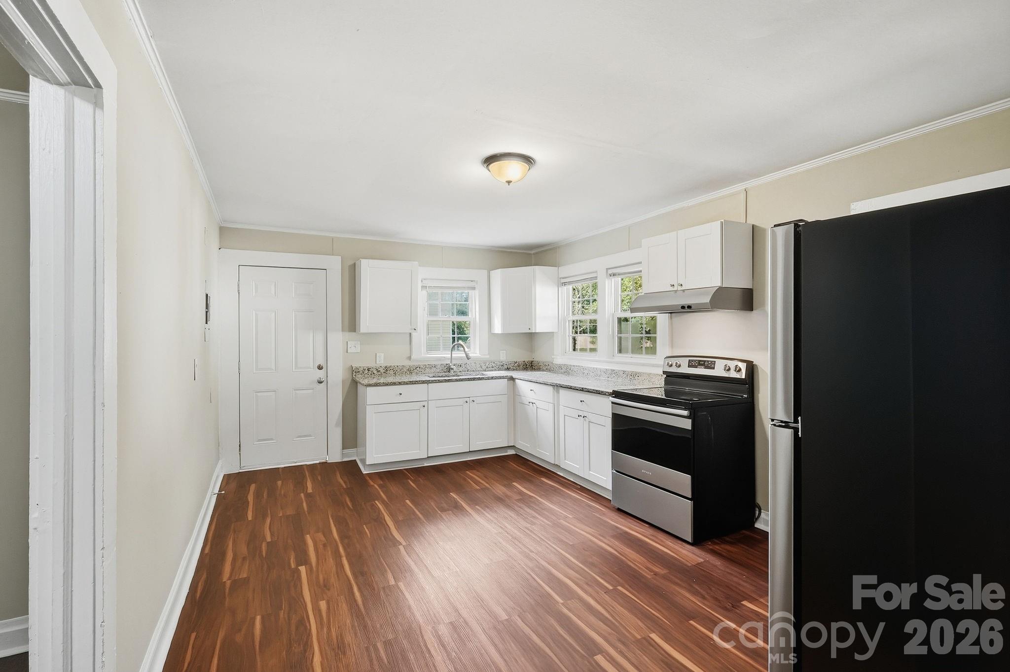 2955 Amay James Avenue Property Photo 16