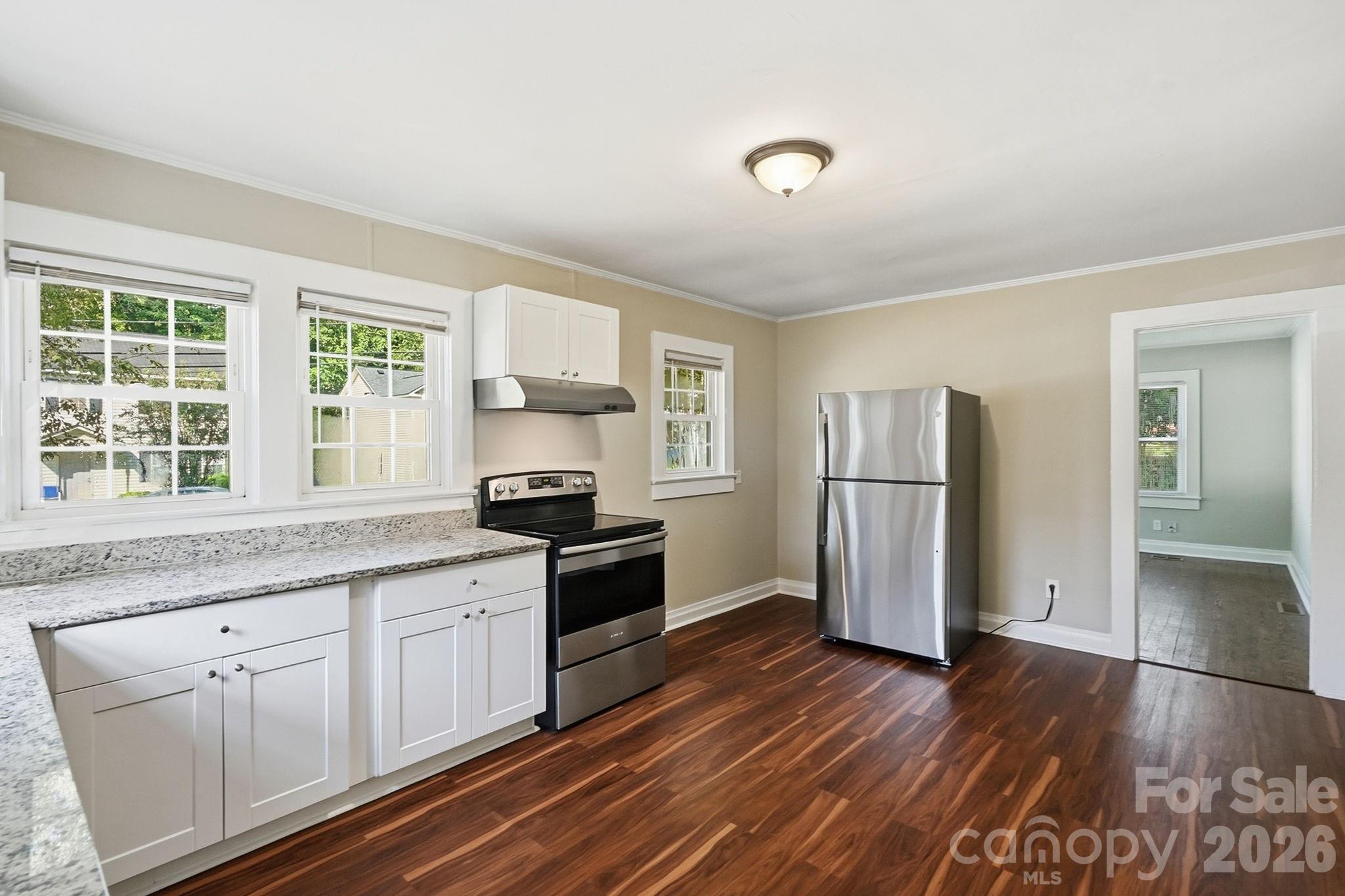 2955 Amay James Avenue Property Photo 17