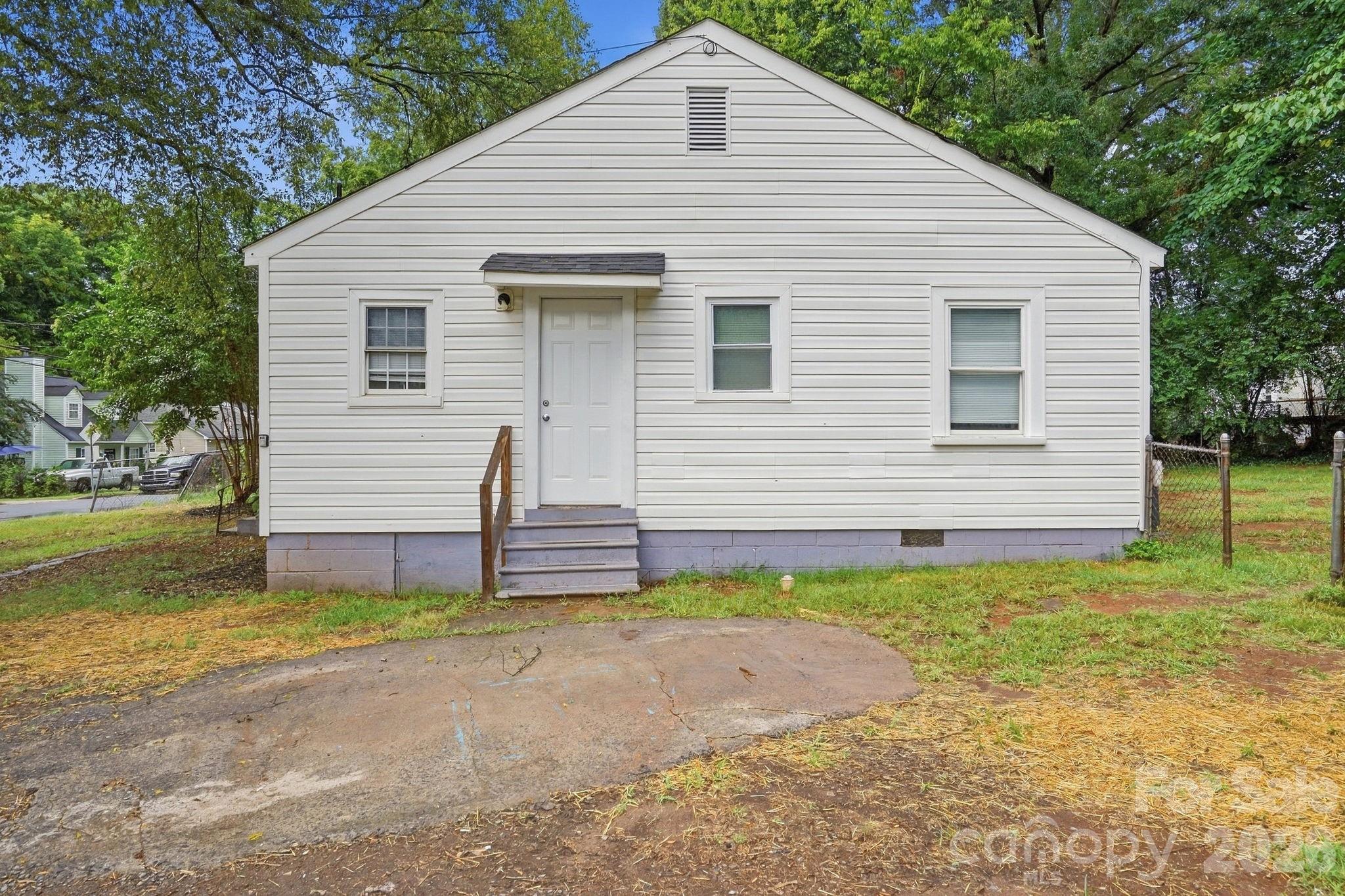 2955 Amay James Avenue Property Photo 27