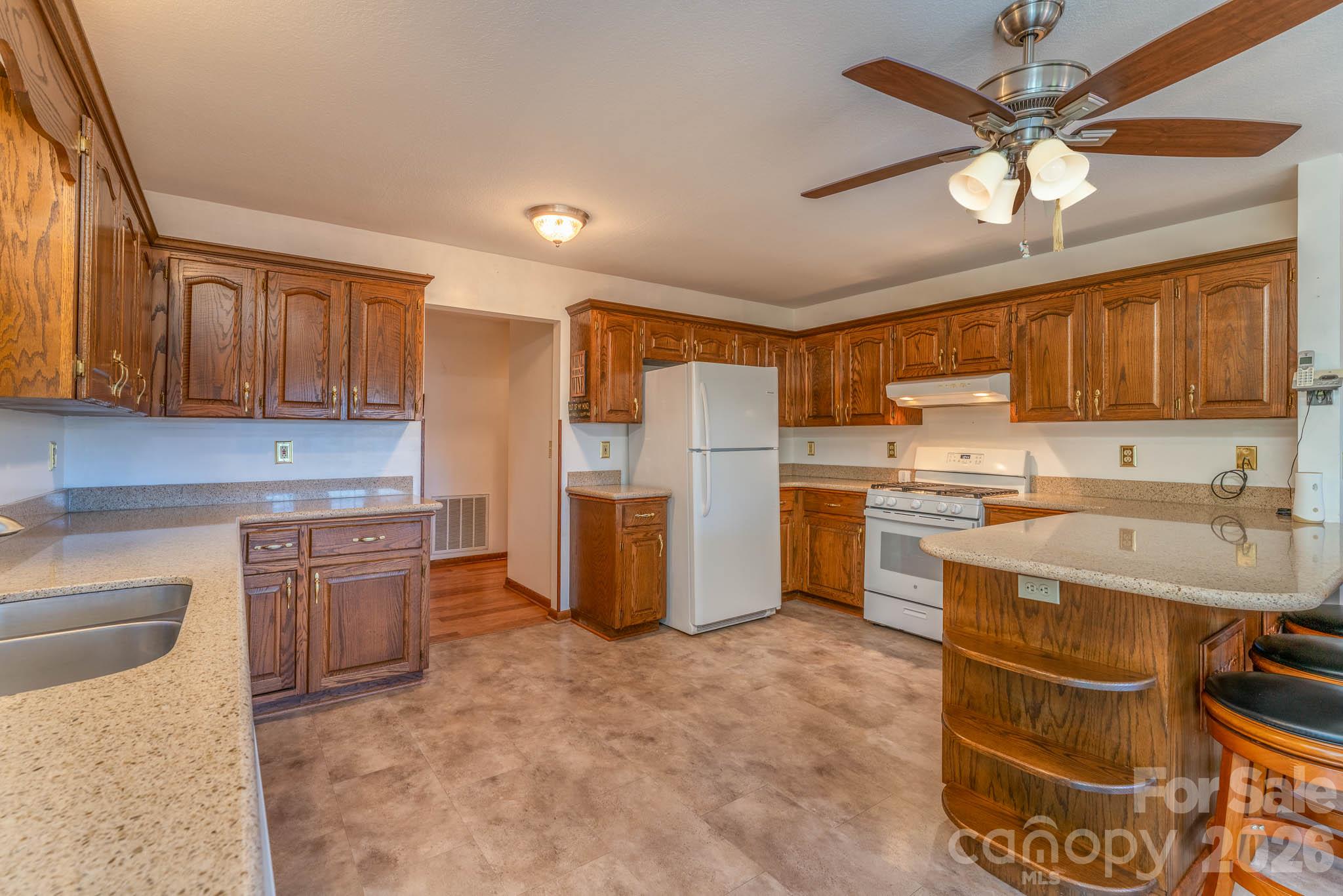 2008 Deep Woods Drive Property Photo 22