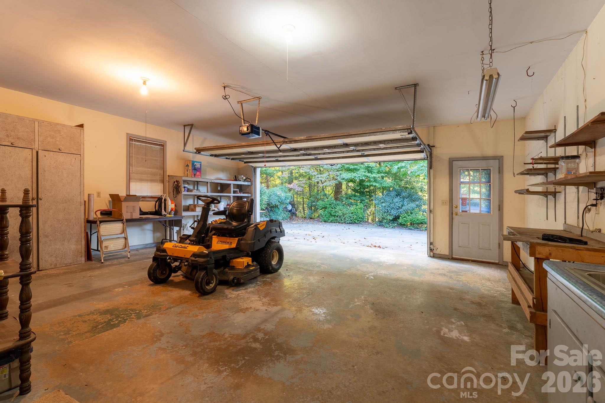 2008 Deep Woods Drive Property Photo 34