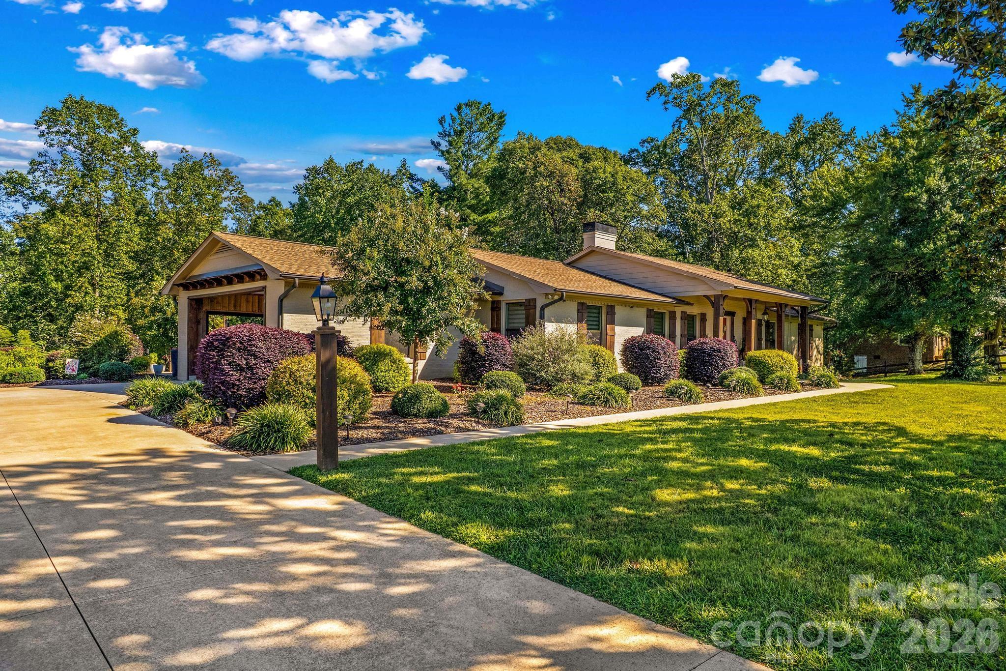 2361 Kennedy Road Property Photo 2