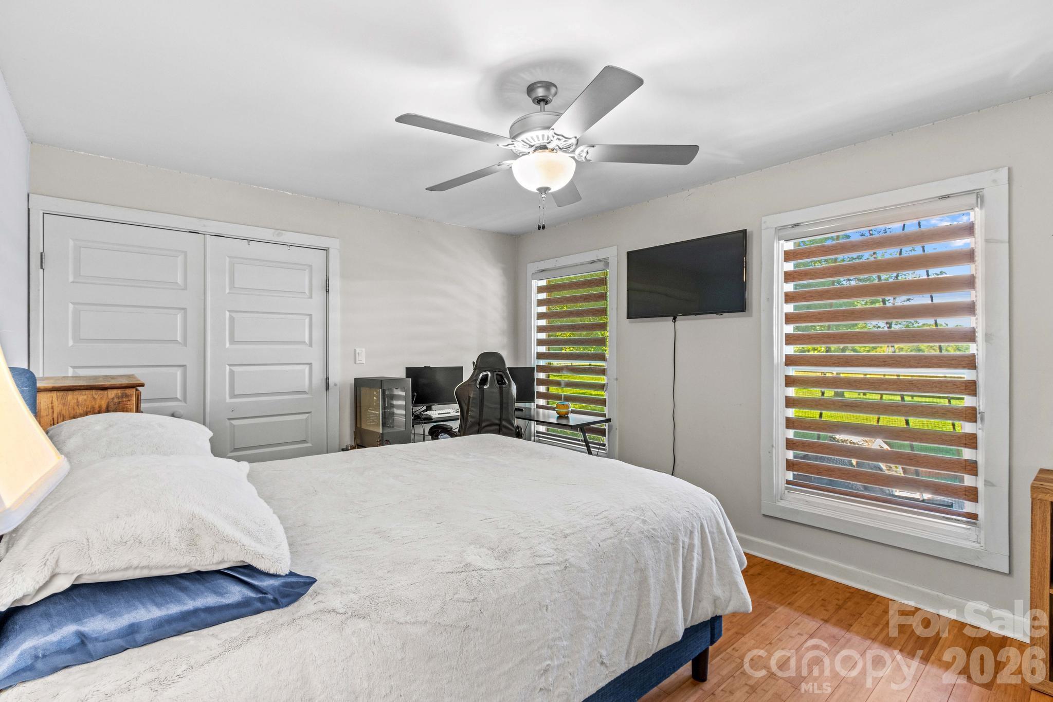 2361 Kennedy Road Property Photo 15