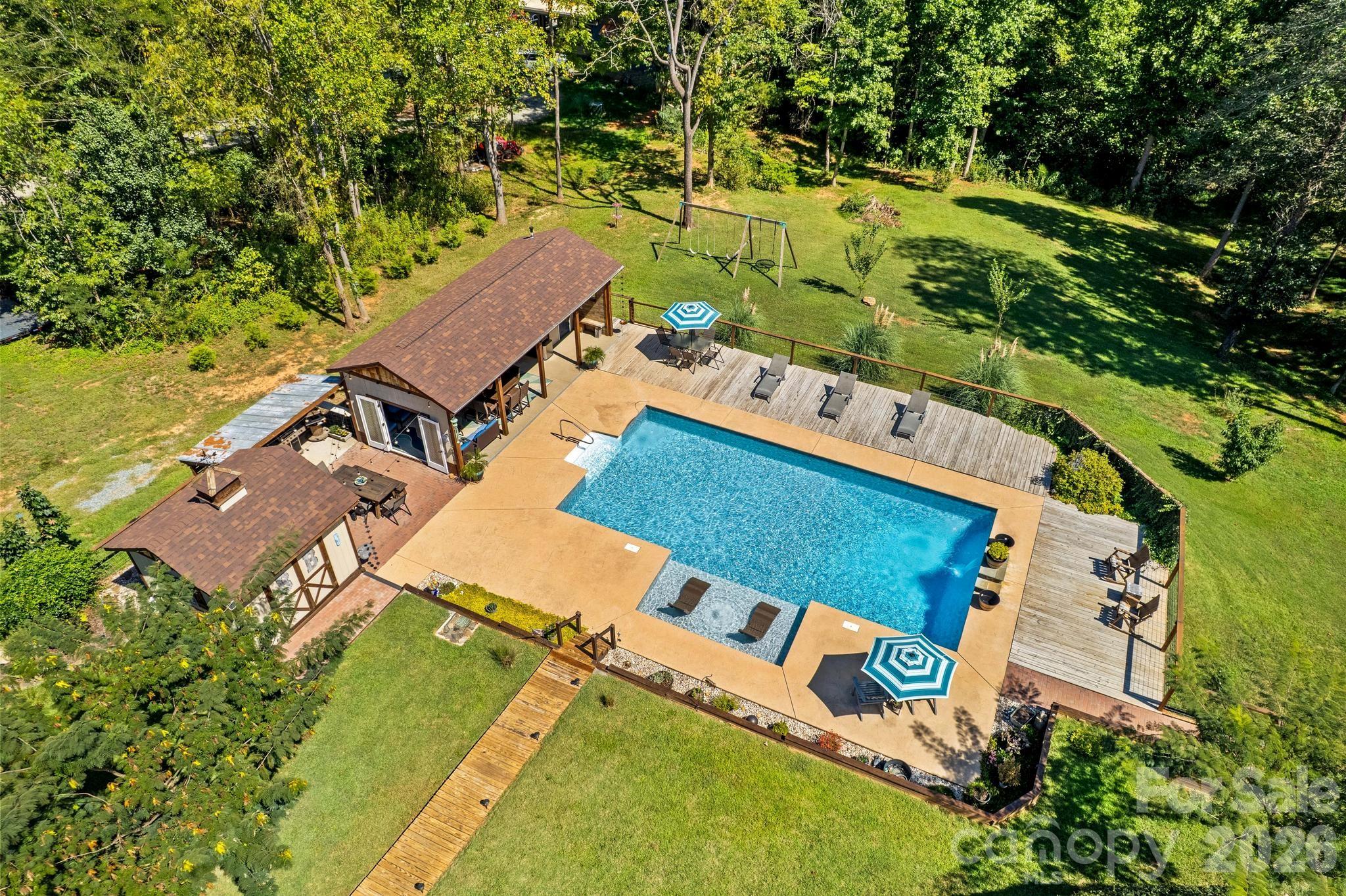 2361 Kennedy Road Property Photo 30
