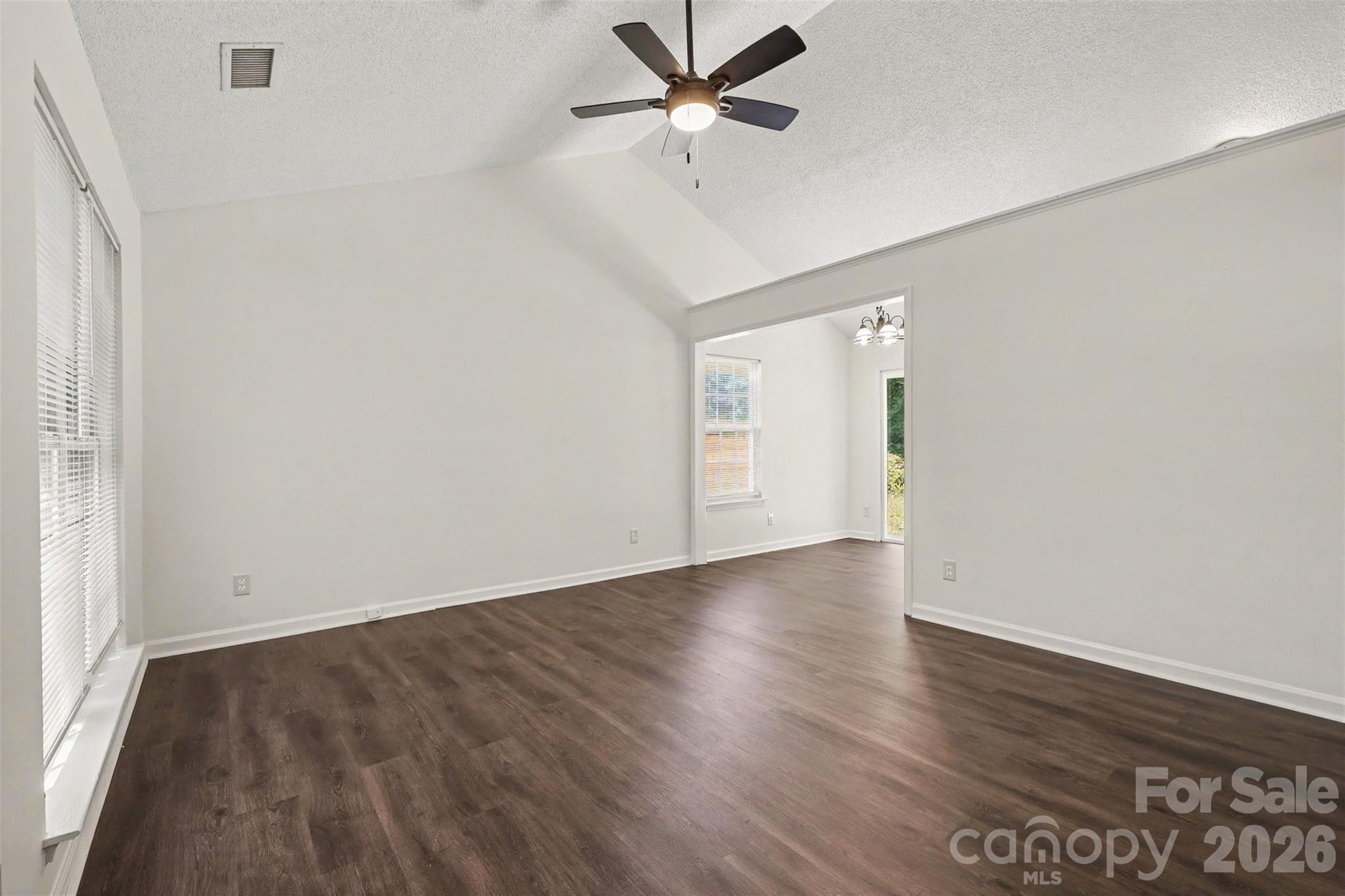 5718 Kirkdale Court Property Photo 4