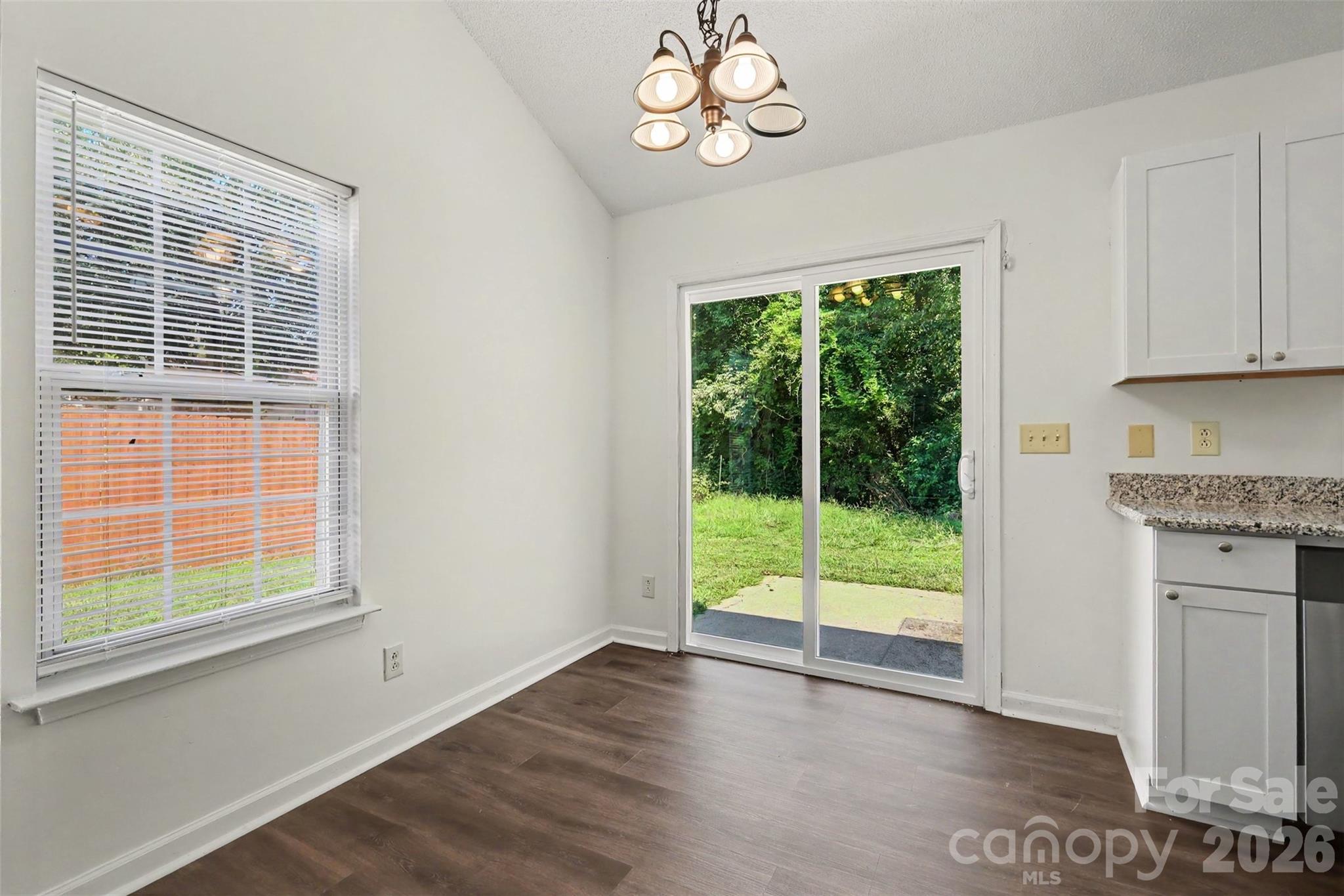5718 Kirkdale Court Property Photo 9