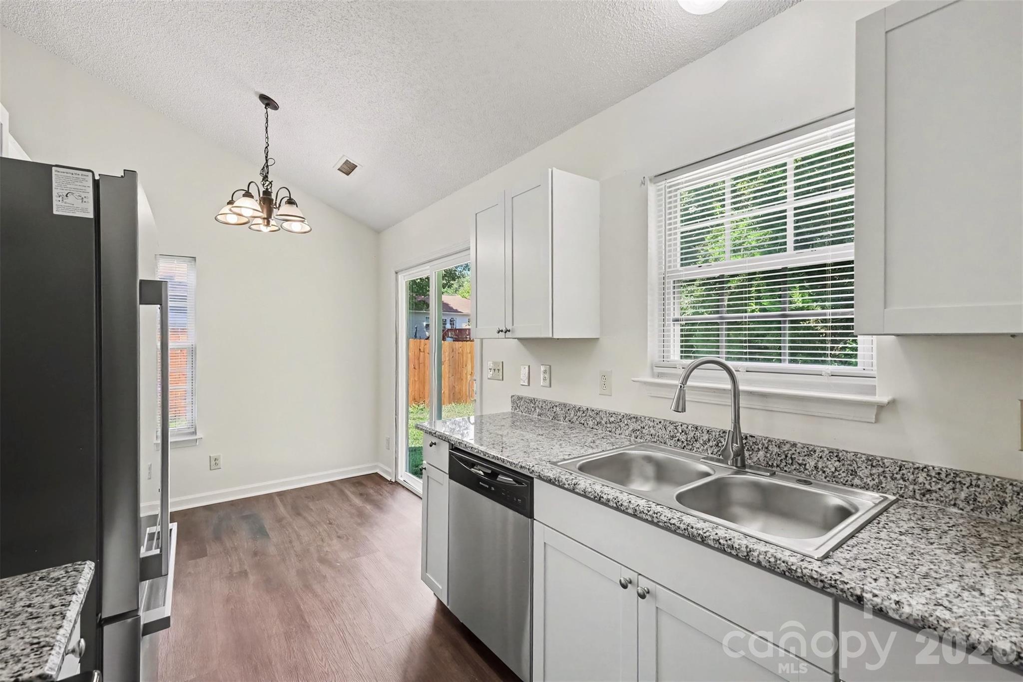 5718 Kirkdale Court Property Photo 15