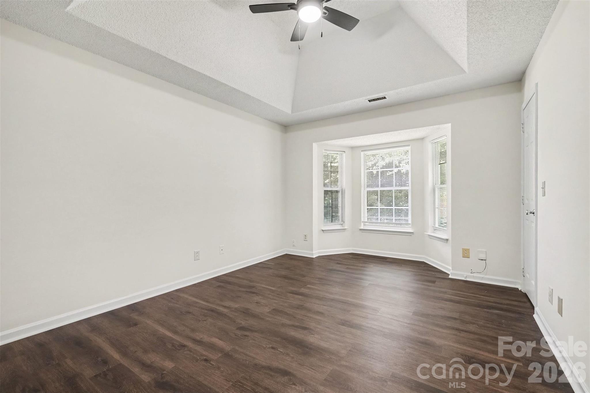 5718 Kirkdale Court Property Photo 18