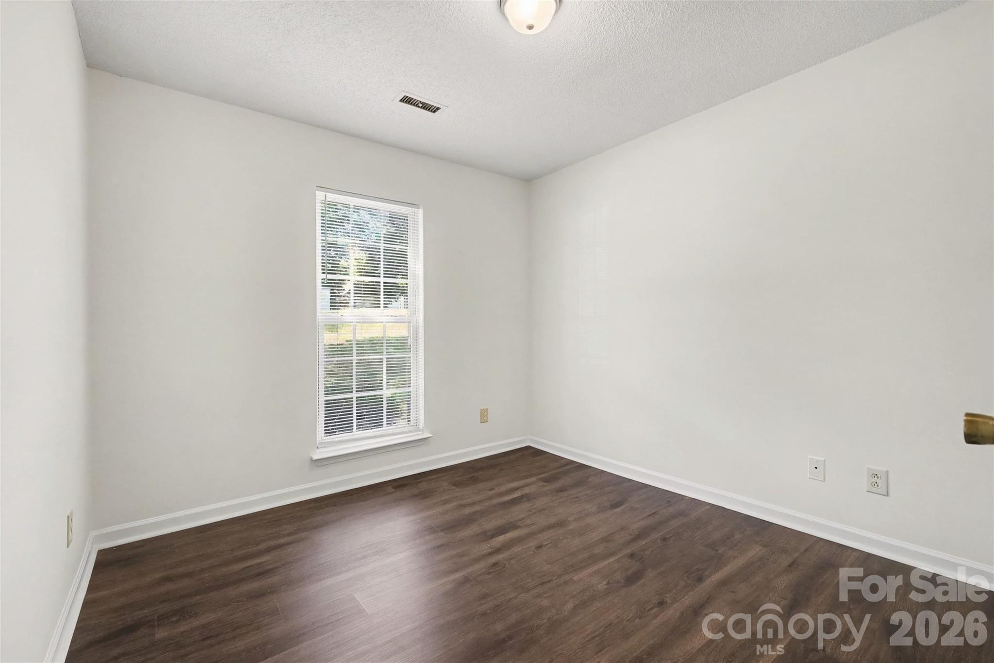 5718 Kirkdale Court Property Photo 25