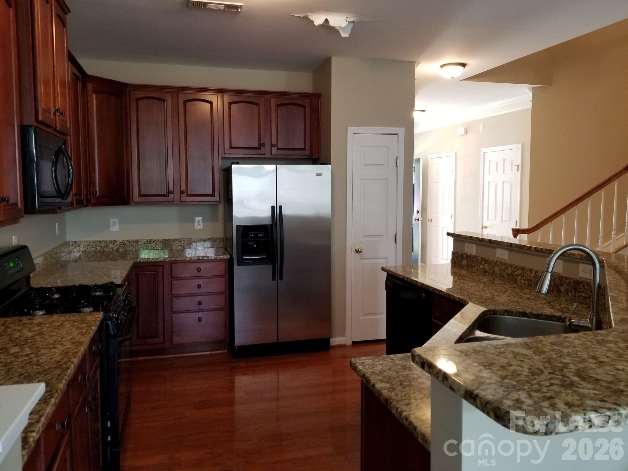 20528 Harbor View Drive Property Photo 6