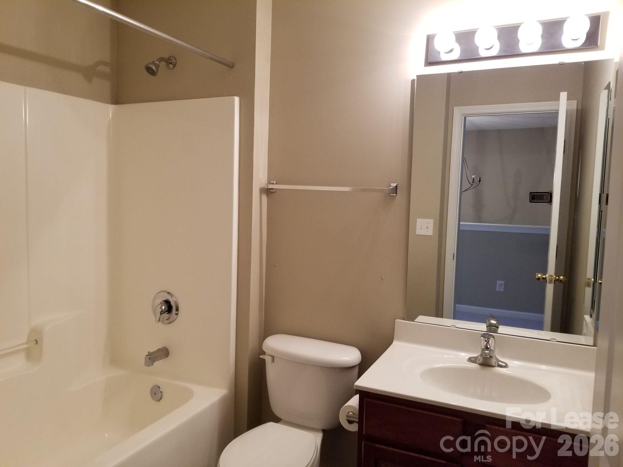 20528 Harbor View Drive Property Photo 10