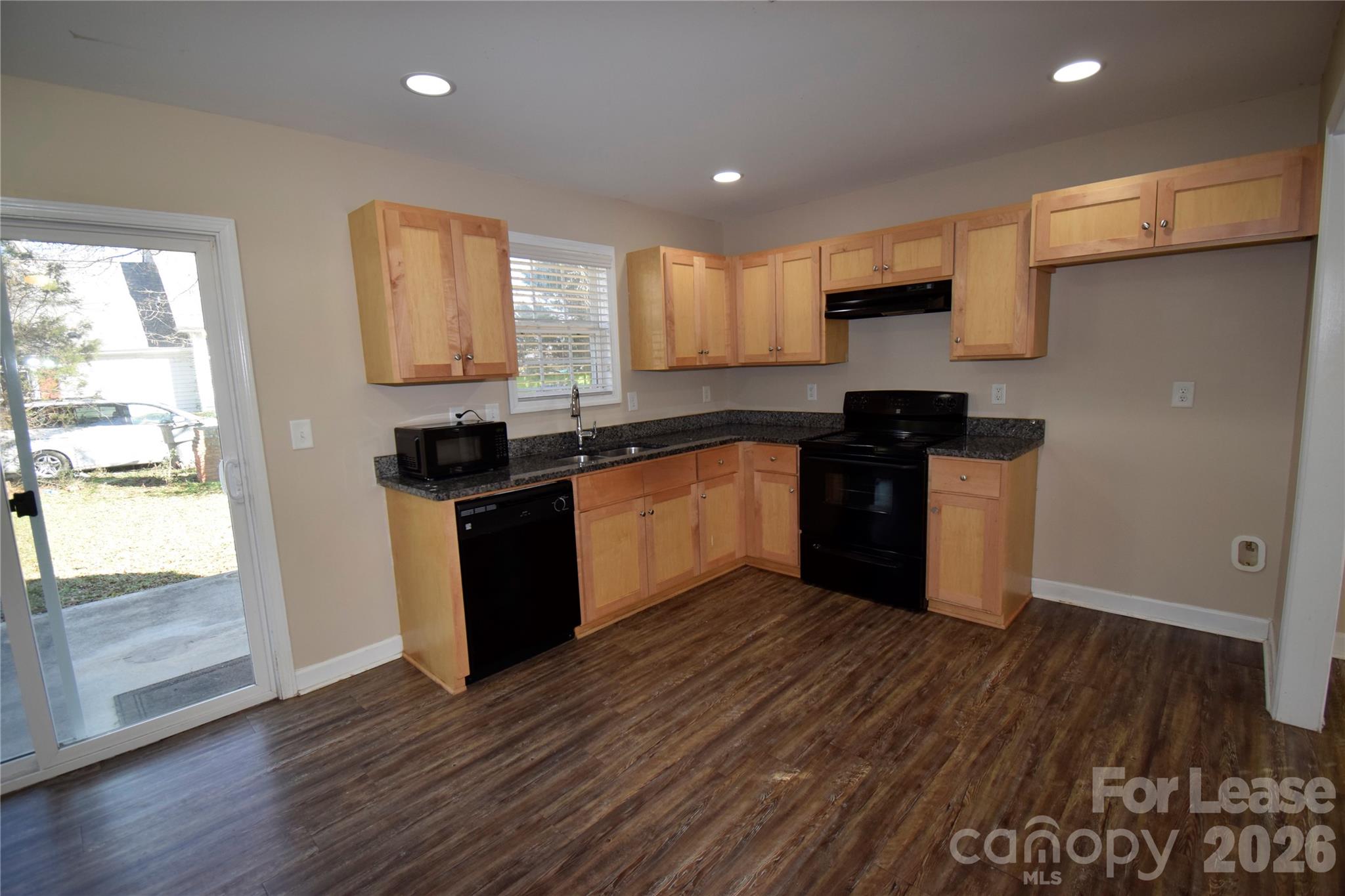 1527 Black Kettle Drive Property Photo 3