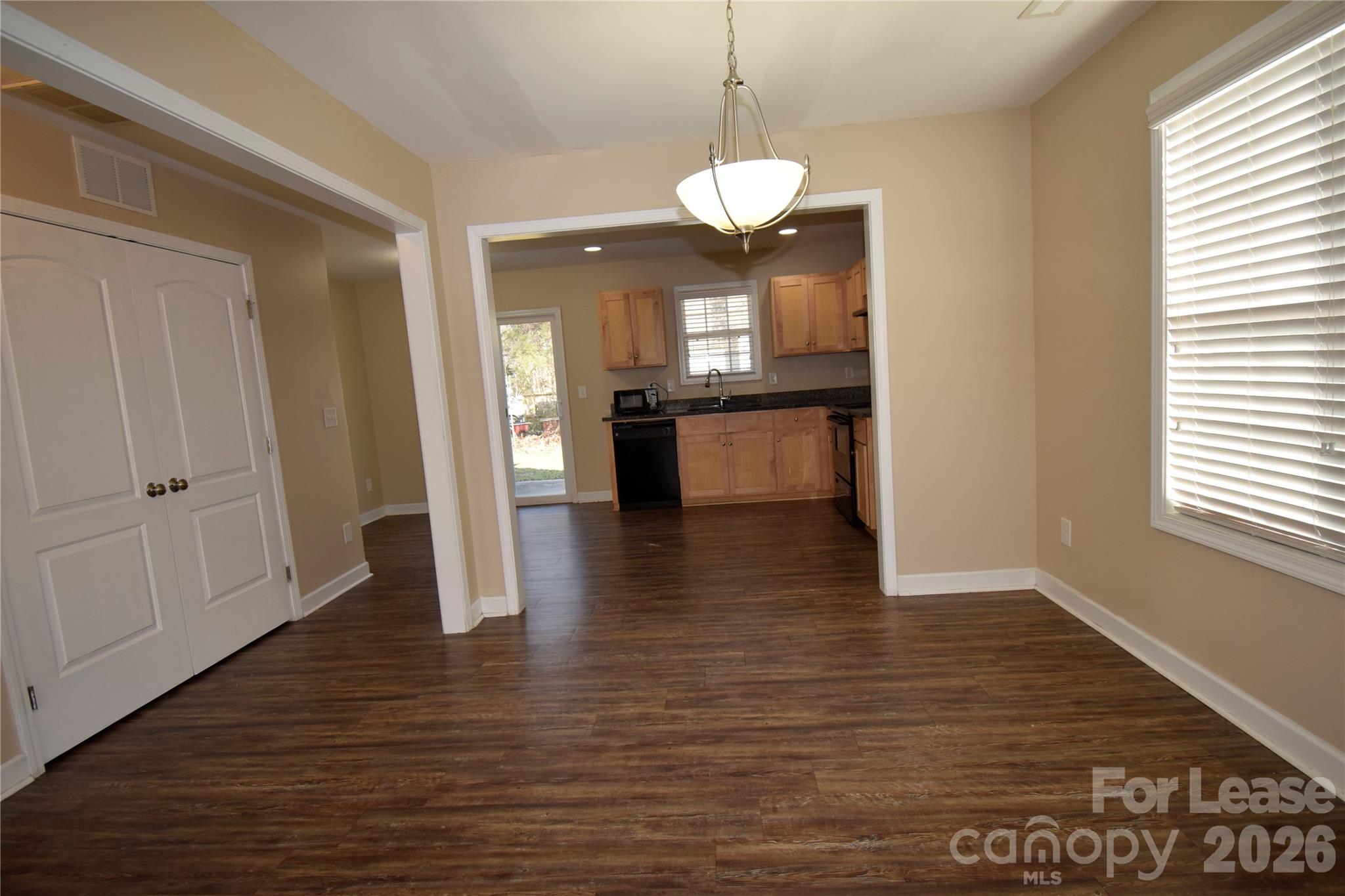 1527 Black Kettle Drive Property Photo 7