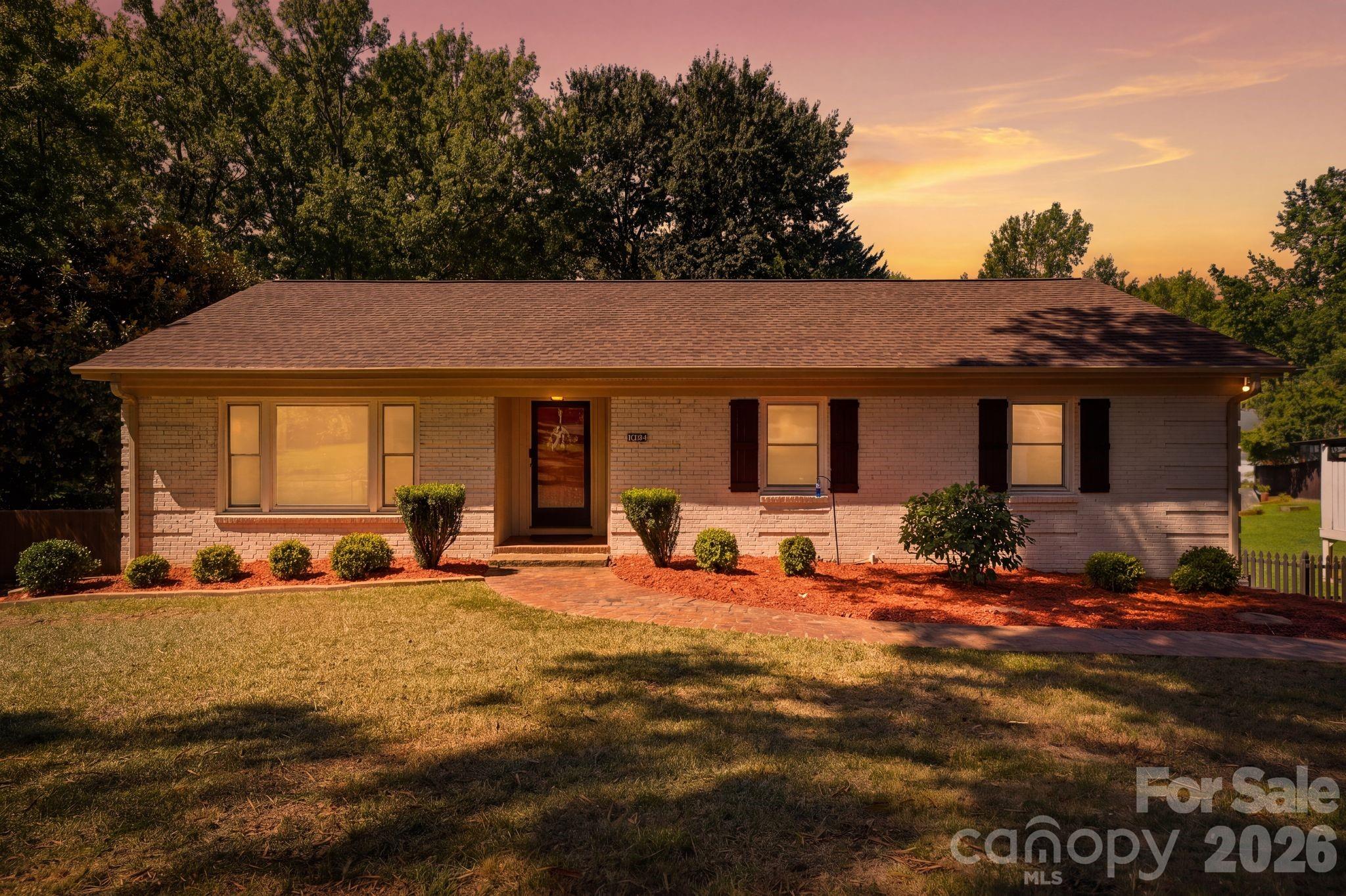 912 Tally Ho Court Property Photo 1