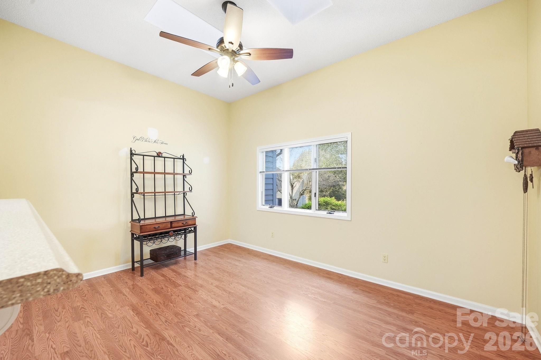310 Robertson Street Property Photo 10