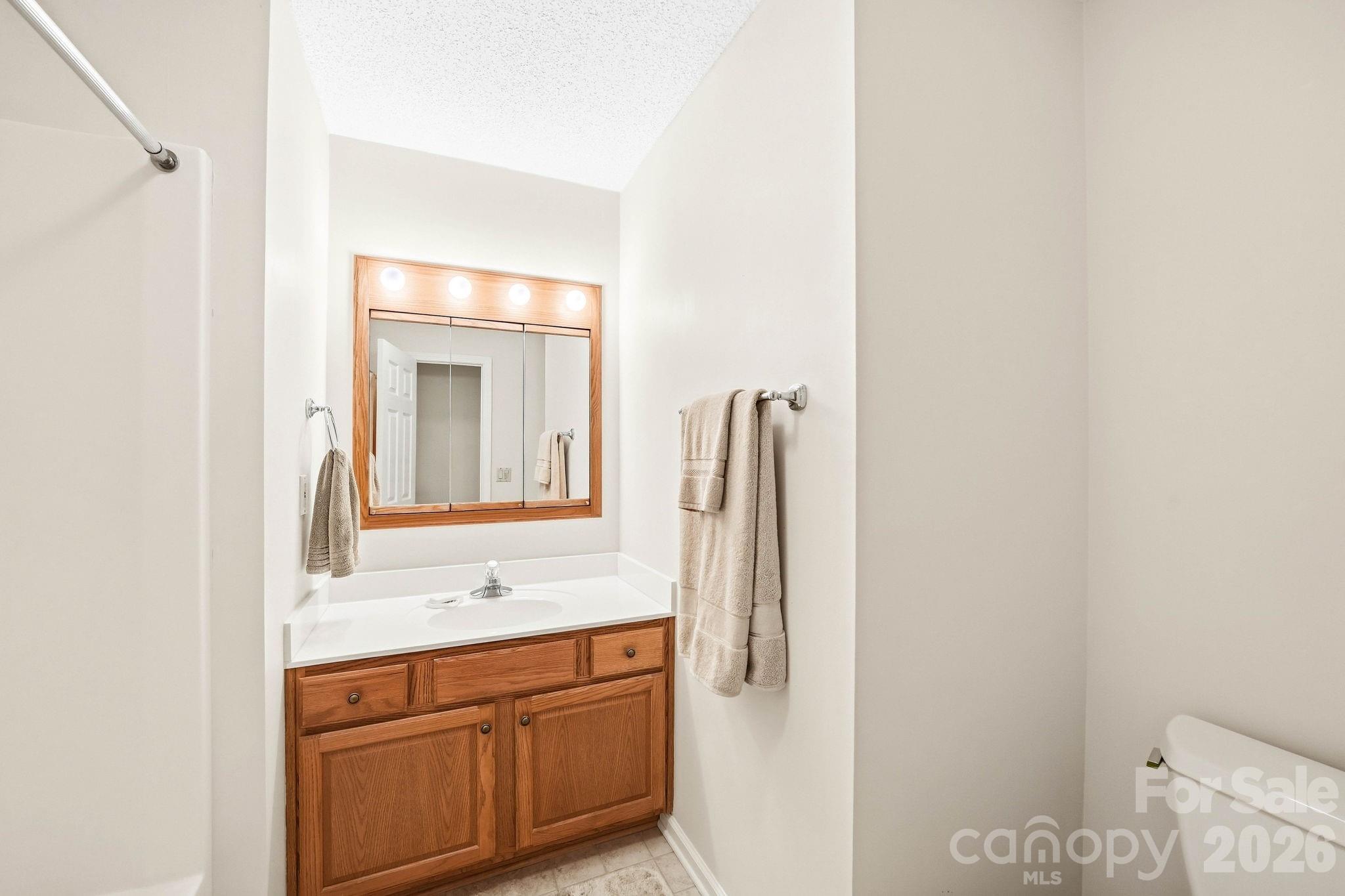 310 Robertson Street Property Photo 17