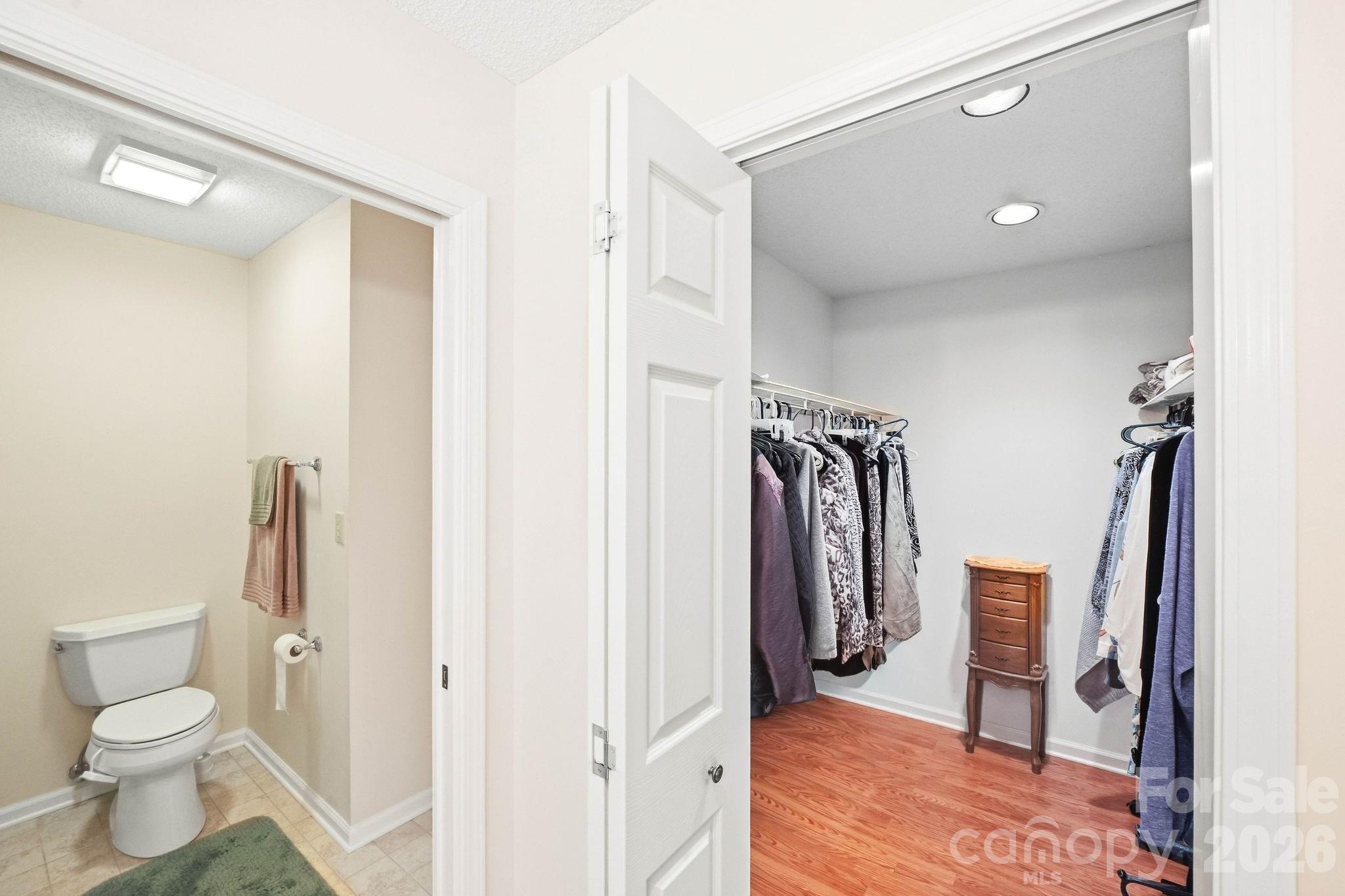 310 Robertson Street Property Photo 20