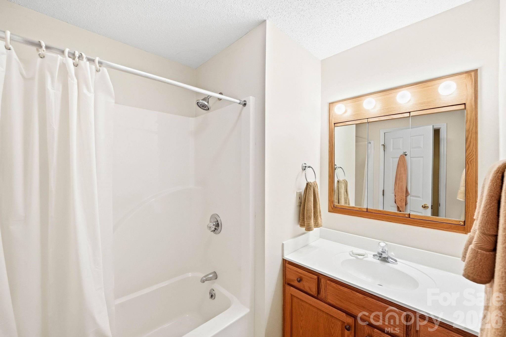 310 Robertson Street Property Photo 22