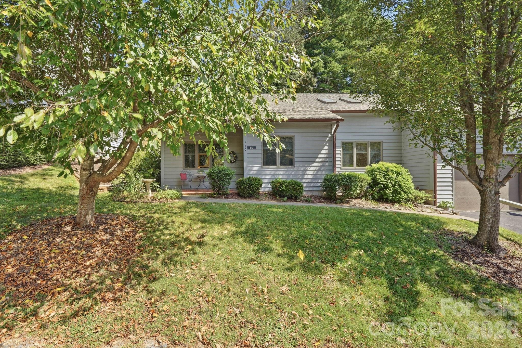 310 Robertson Street Property Photo 26