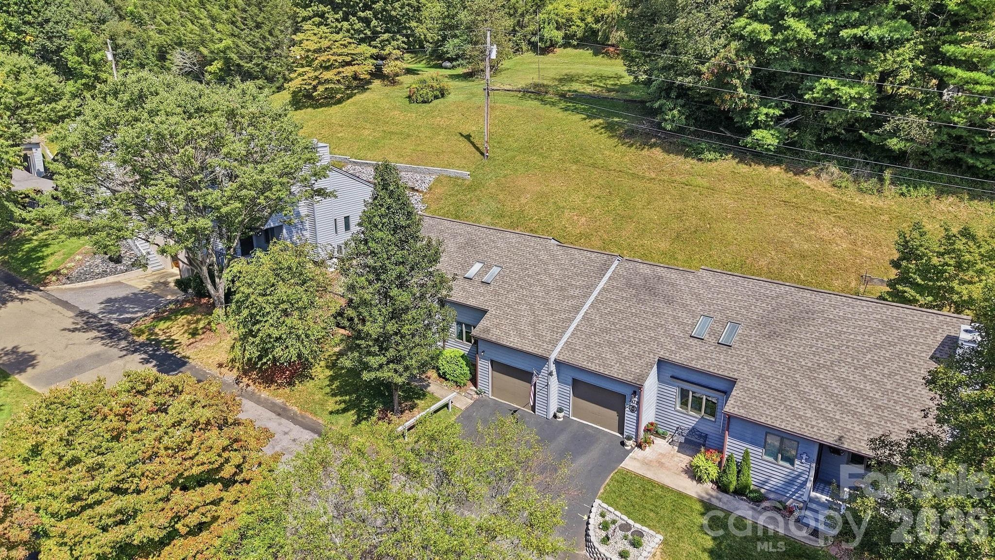 310 Robertson Street Property Photo 28