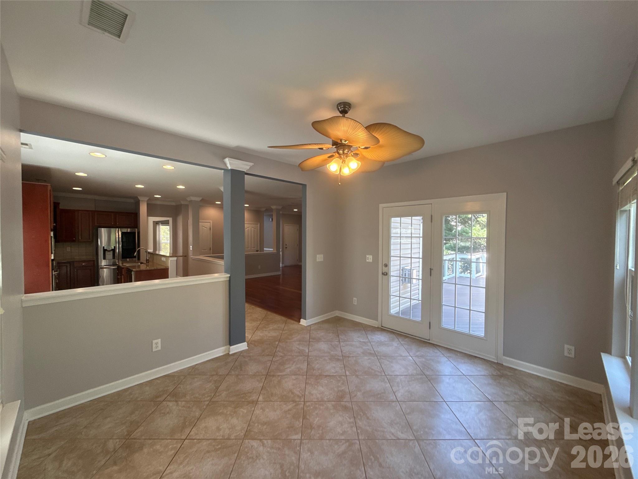2413 Merryvale Way Property Photo 11