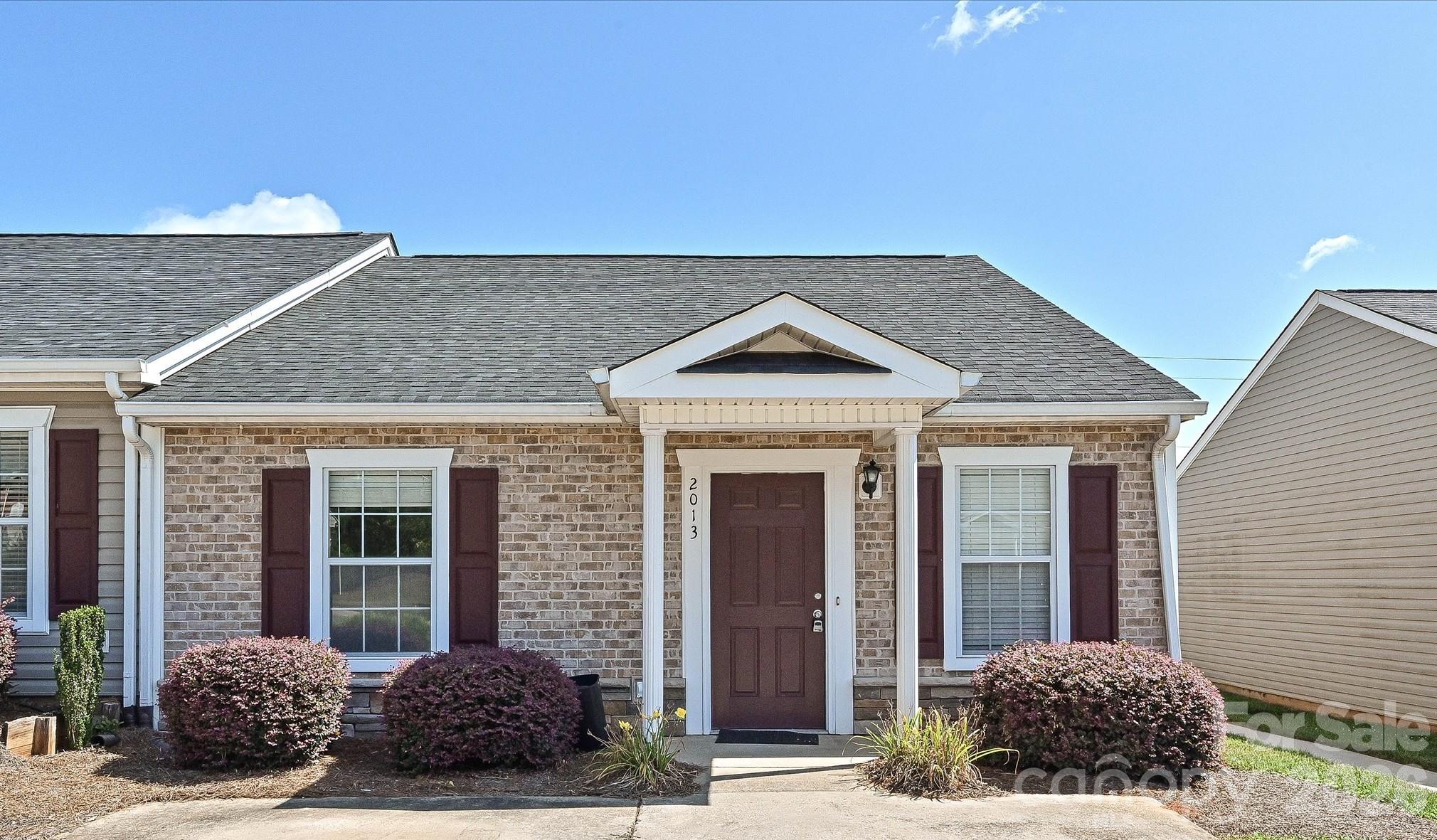 2013 Pin Oak Place Property Photo 1