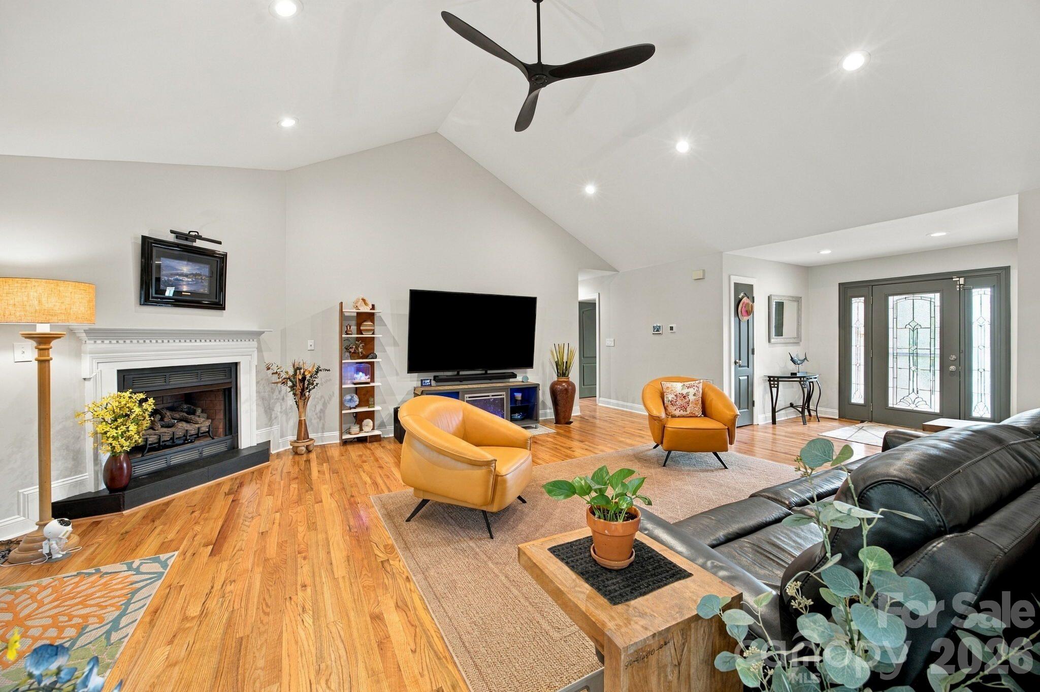 1463 Brookstone Drive Property Photo 12