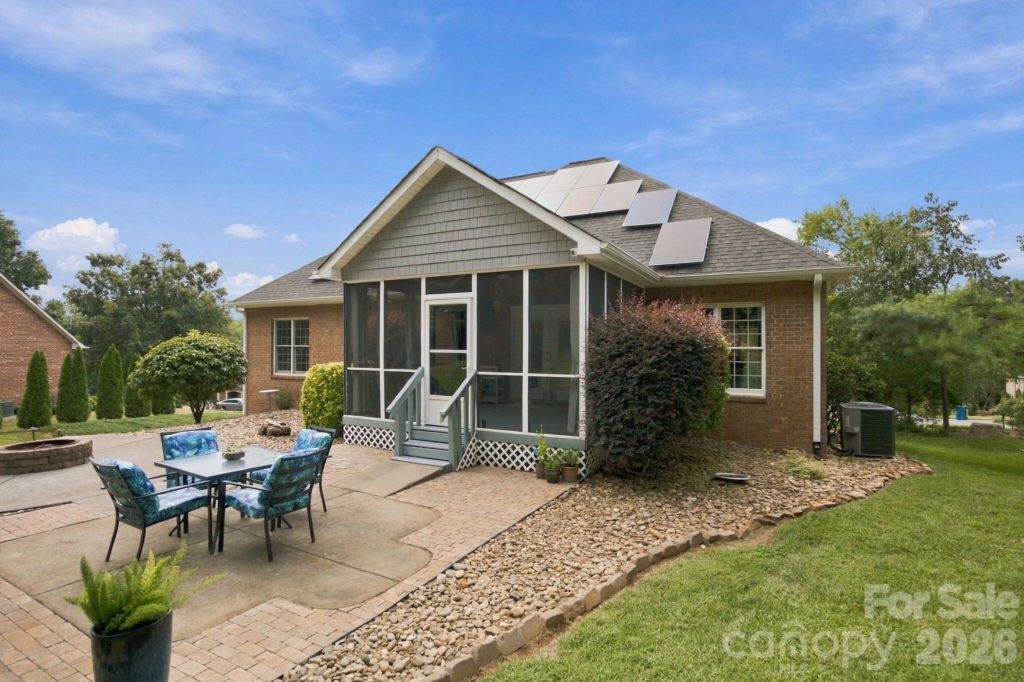1463 Brookstone Drive Property Photo 31