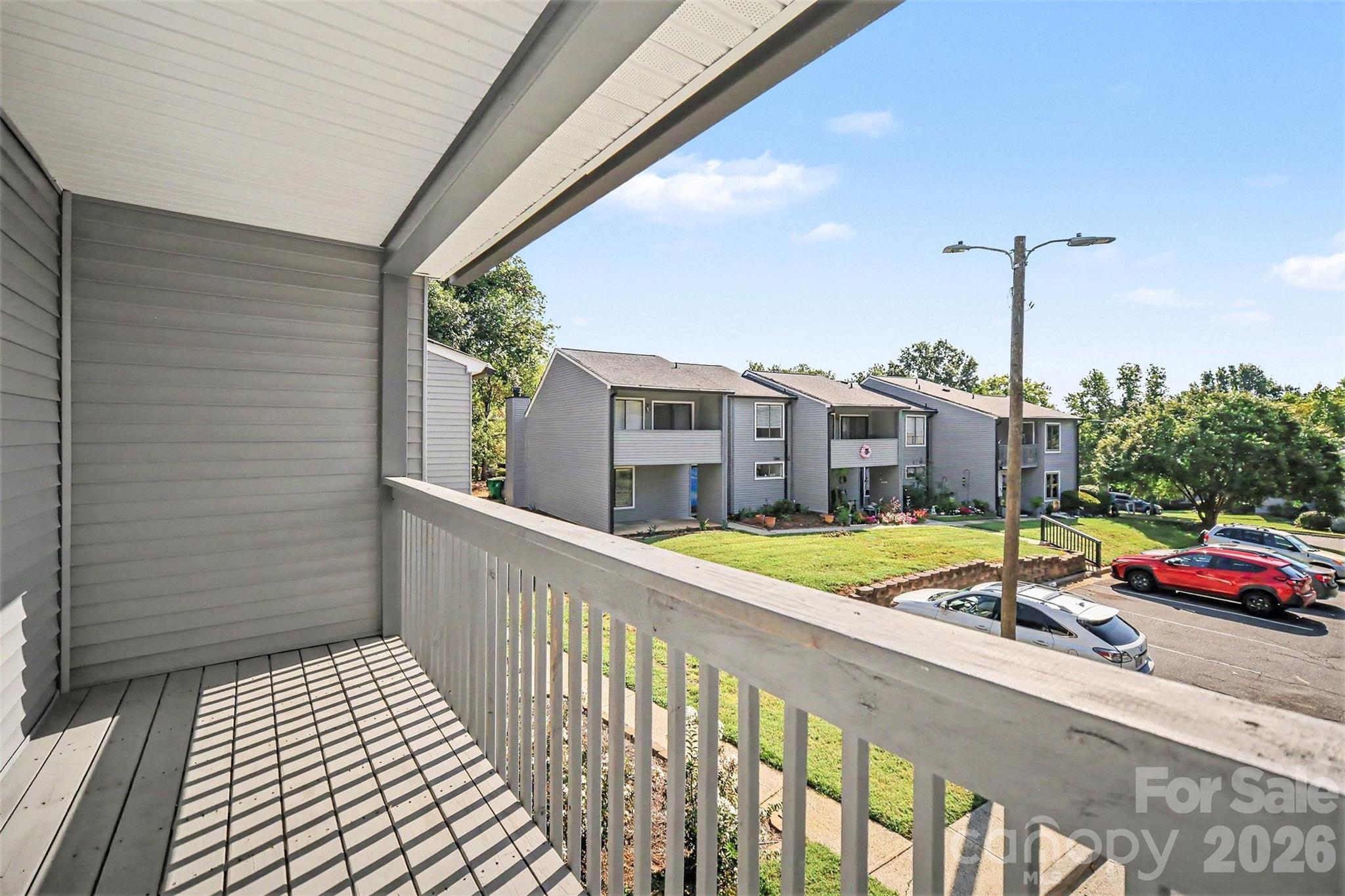 6612 Point Comfort Lane Property Photo 28