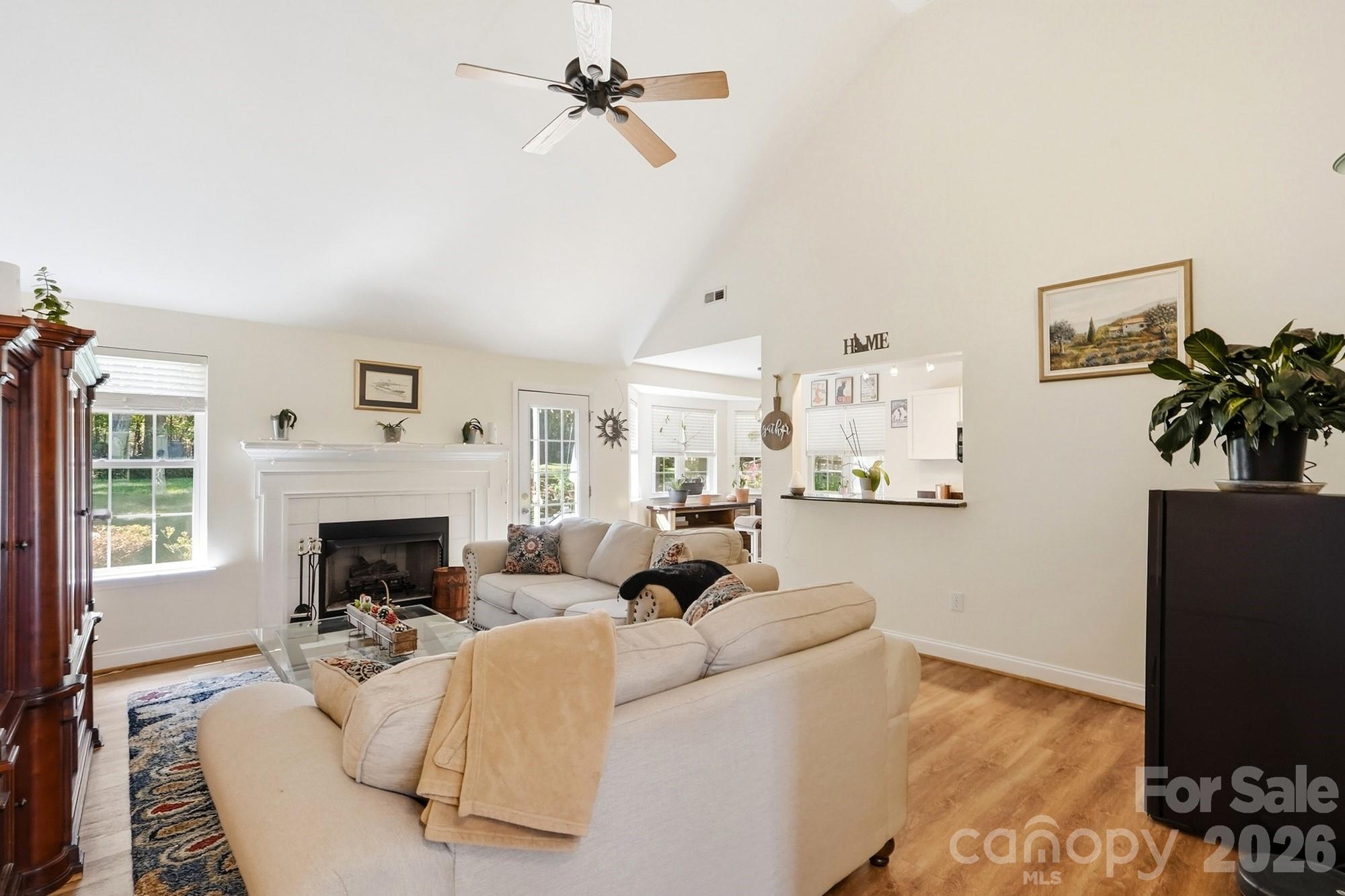 2212 Ryefield Way Property Photo 7