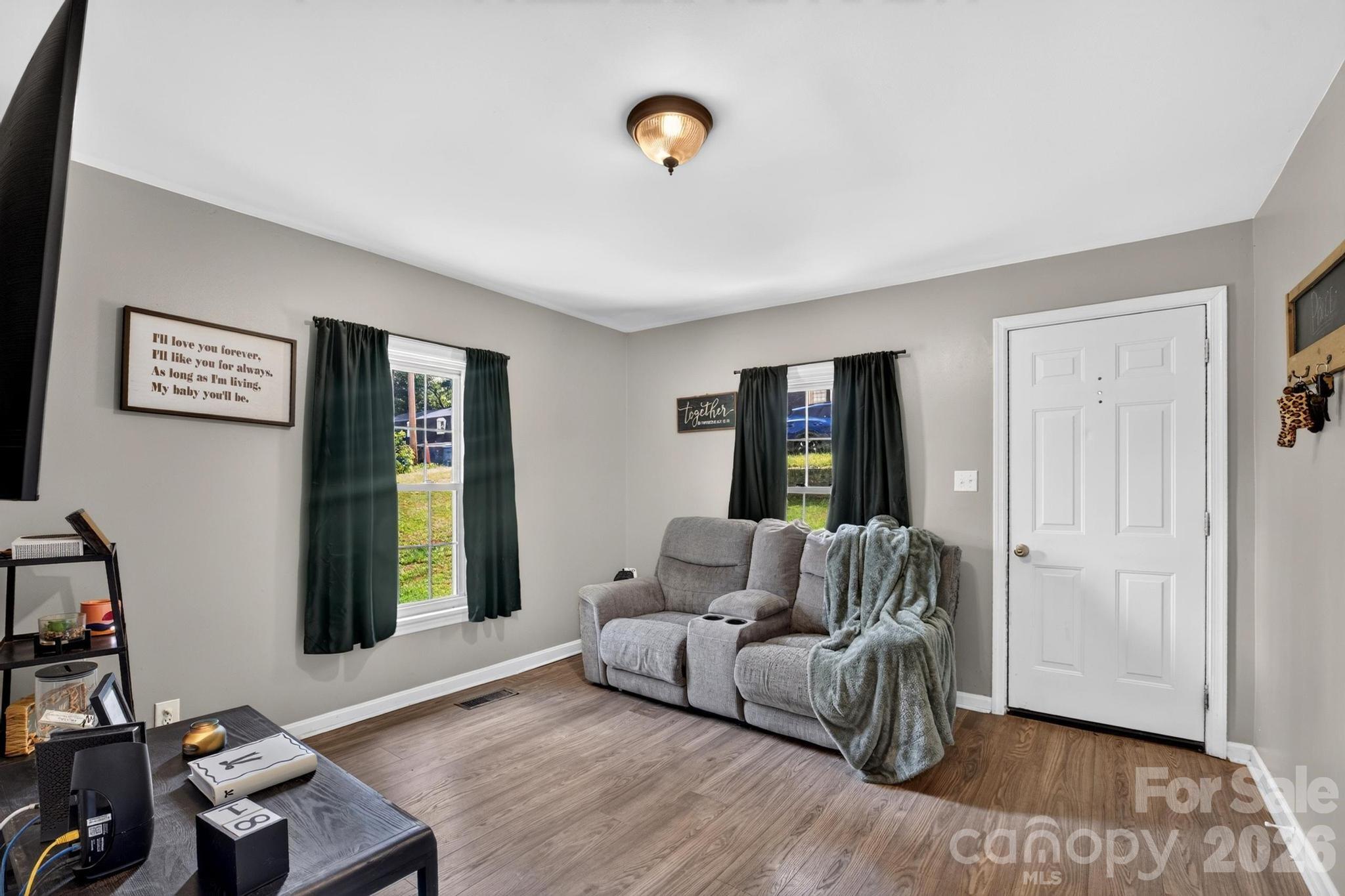15 Circle Street Property Photo 3