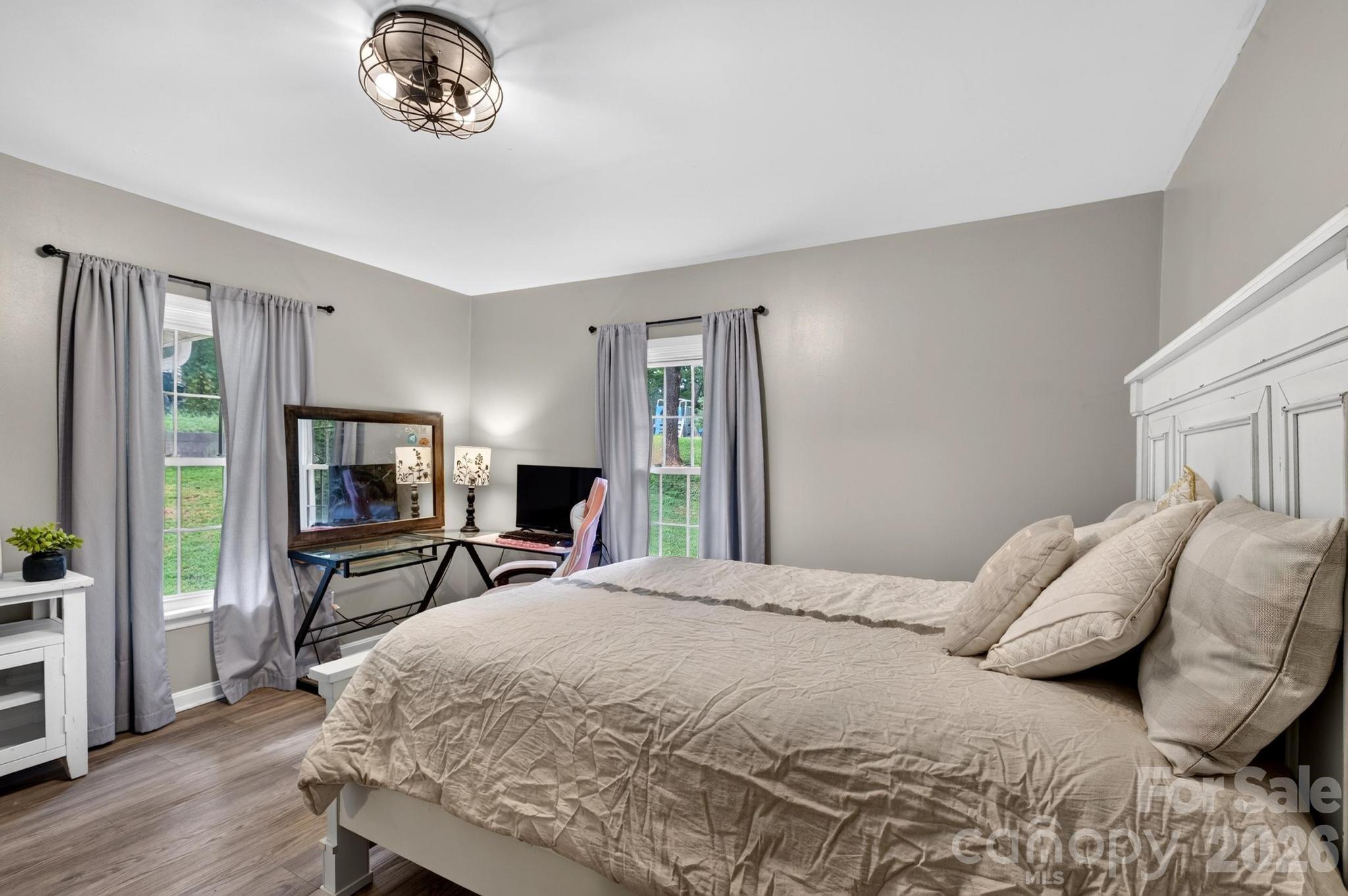 15 Circle Street Property Photo 13