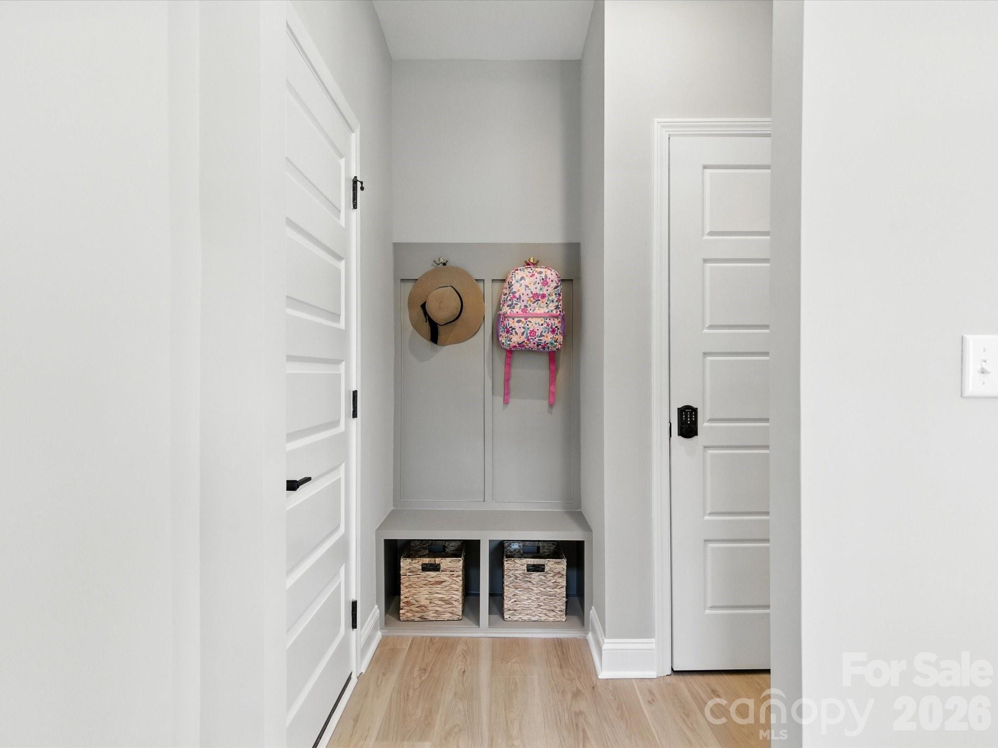 437 Nash Street Property Photo 2