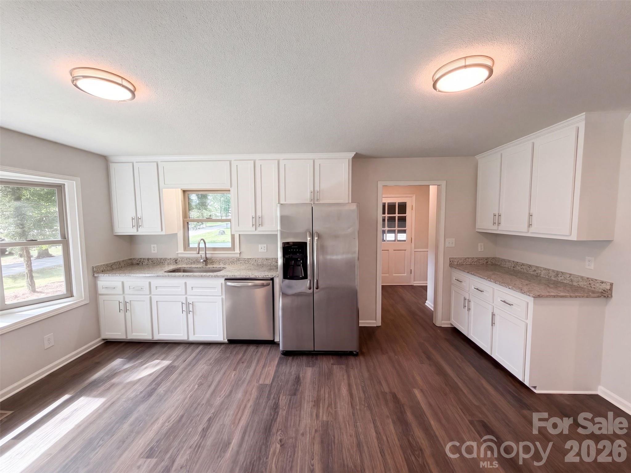 121 Goodman Circle Property Photo 3