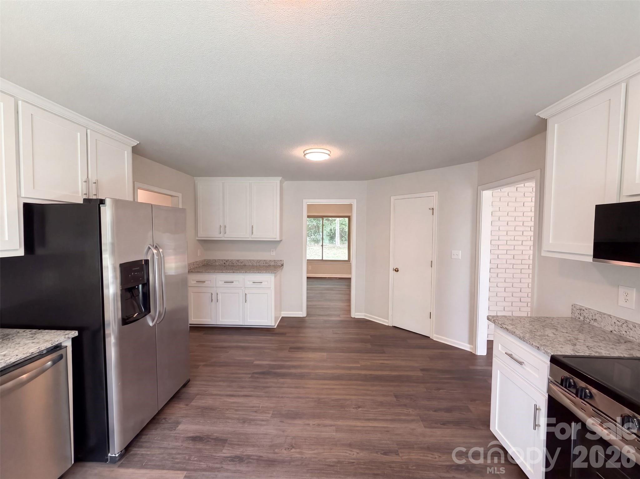 121 Goodman Circle Property Photo 15